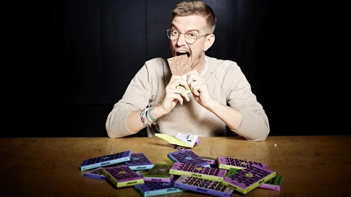 Joko Winterscheidt launcht "Jokolade" aus fairem Kakao