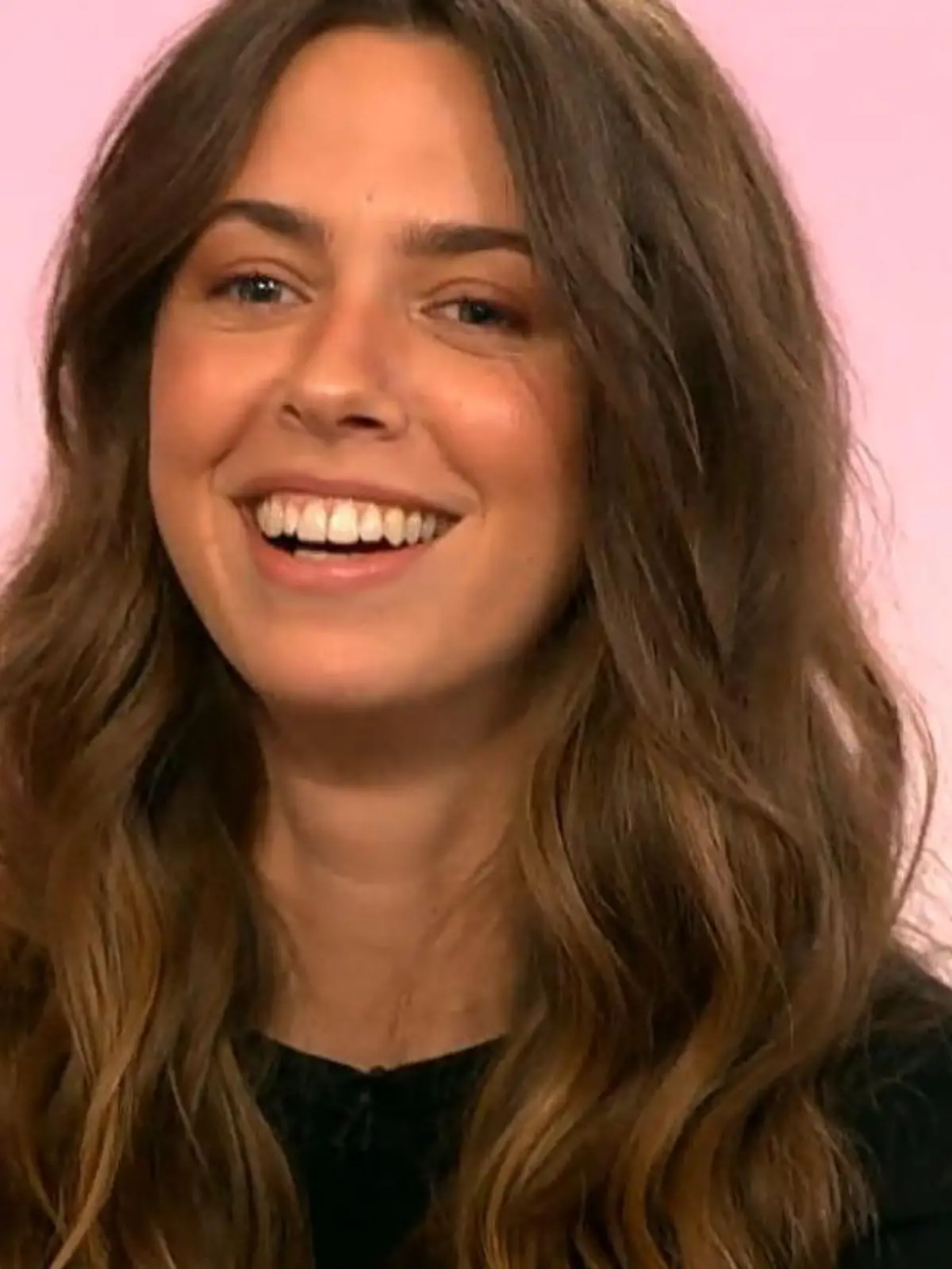 Vanessa Mai erinnert sich im Talk bei GALA an den Beginn ihrer Beziehung mit ihrem Mann Andreas.