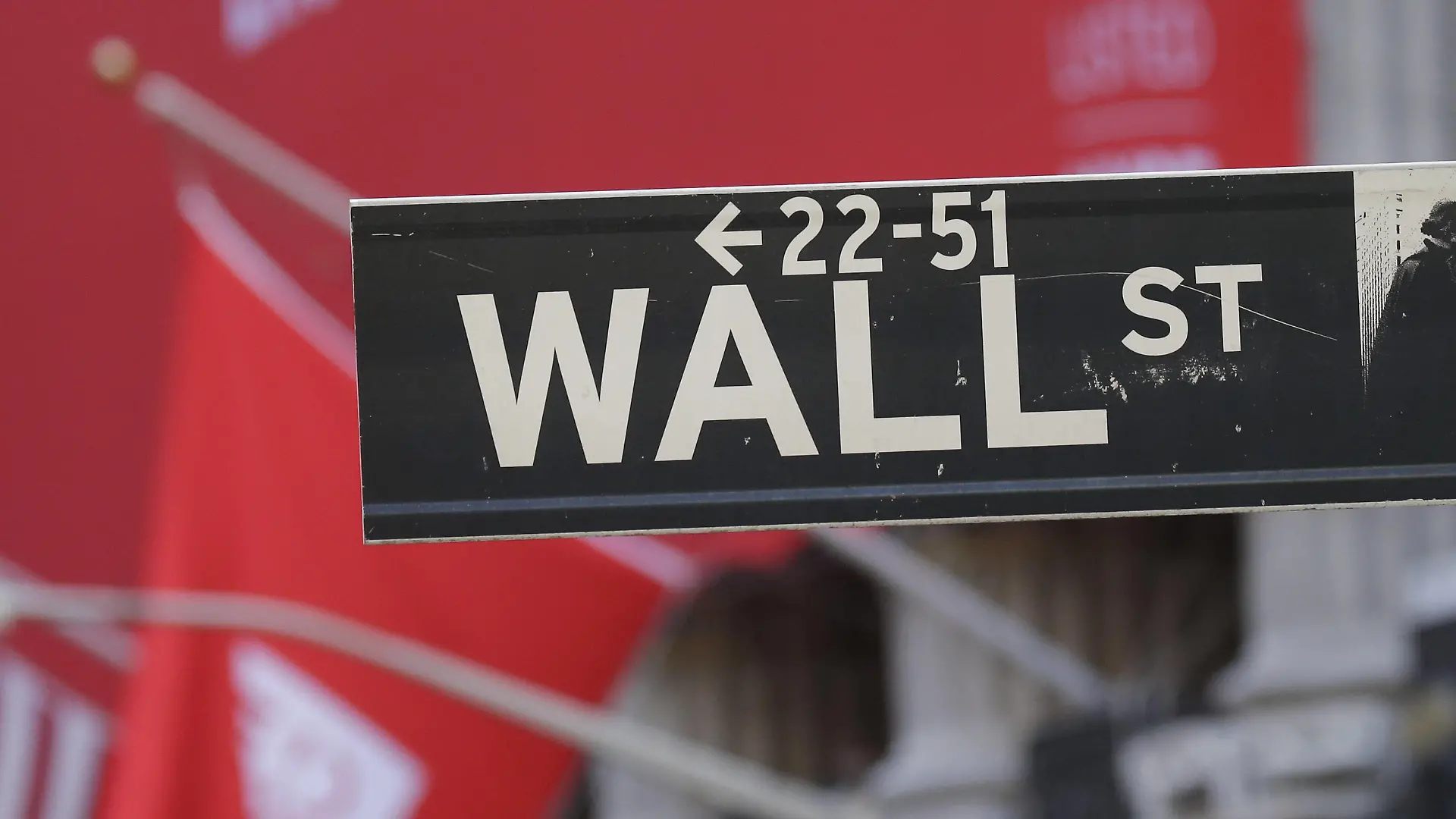 A banner for the Chinese retailer Miniso hangs outside at the New York Stock Exchange after the opening Bell at the NYSE on Wall Street in New York City on Thursday, October 15, 2020. The Chinese discount home goods retailer Miniso is now listed on the New York Stock Exchange under the ticker symbol MNSO . PUBLICATIONxINxGERxSUIxAUTxHUNxONLY NYP20201015112 JOHNxANGELILLO