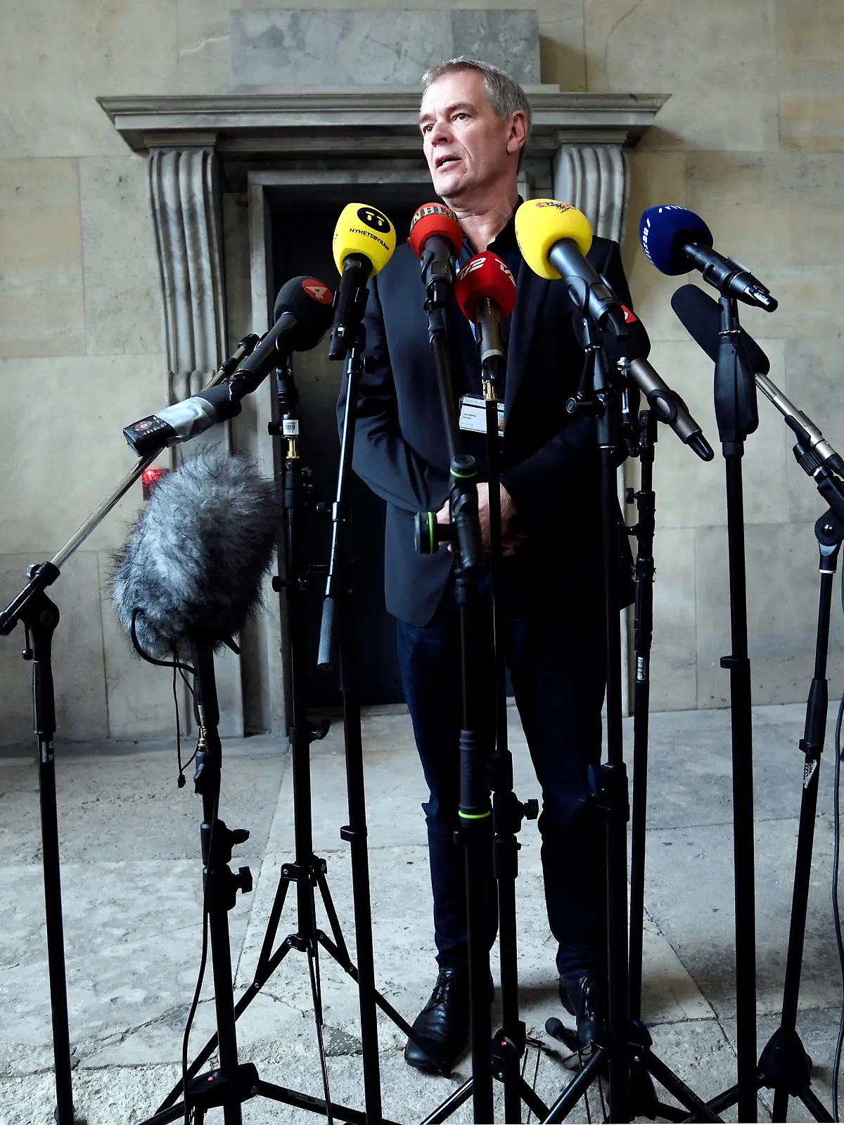 ARCHIV - 07.10.2017, Dänemark, Kopenhagen: Der Polizeisprecher Jens Moeller äußert sich auf einer Pressekonferenz im Fall um den gewaltsamen Tod der schwedischen Journalistin Kim Wall. Sie wurde an Bord des U-Bootes «Nautilus» ermordet, der dänische Ingenieur zu lebenslanger Haft verurteilt. Der Streaminganbieter TVnow zeigt ab dem 28. Januar den Fall aus Ermittlersicht in einer  sechsteiligen Serie. (zu dpa: «"The Investigation" zeigt Mordfall Kim Wall aus Ermittlersicht») Foto: Tariq Mikkel Khan/Ritzau Foto/AP/dpa +++ dpa-Bildfunk +++