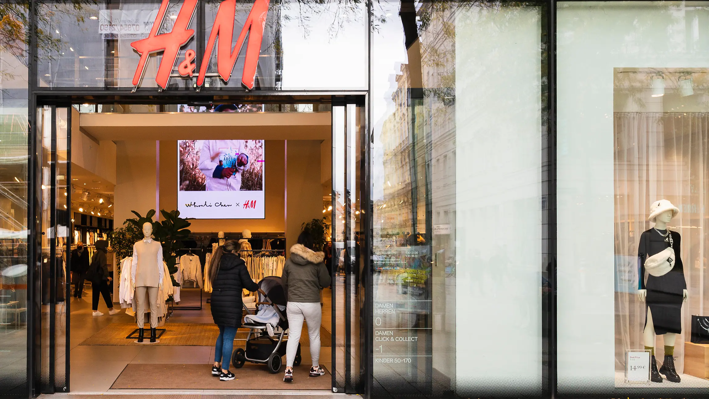H&M will 800 Stellen streichen und vor allem Mütter entlassen.