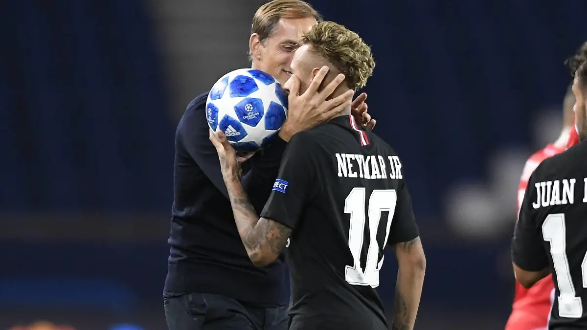  THOMAS TUCHEL ENTRAINEUR PSG - 10 NEYMAR JR PSG - JOIE FOOTBALL : Paris SG vs Etoile Rouge de Belgrade- Ligue des Champions - 03/10/2018 AnthonyBIBARD/FEP/Panoramic PUBLICATIONxNOTxINxFRAxITAxBEL