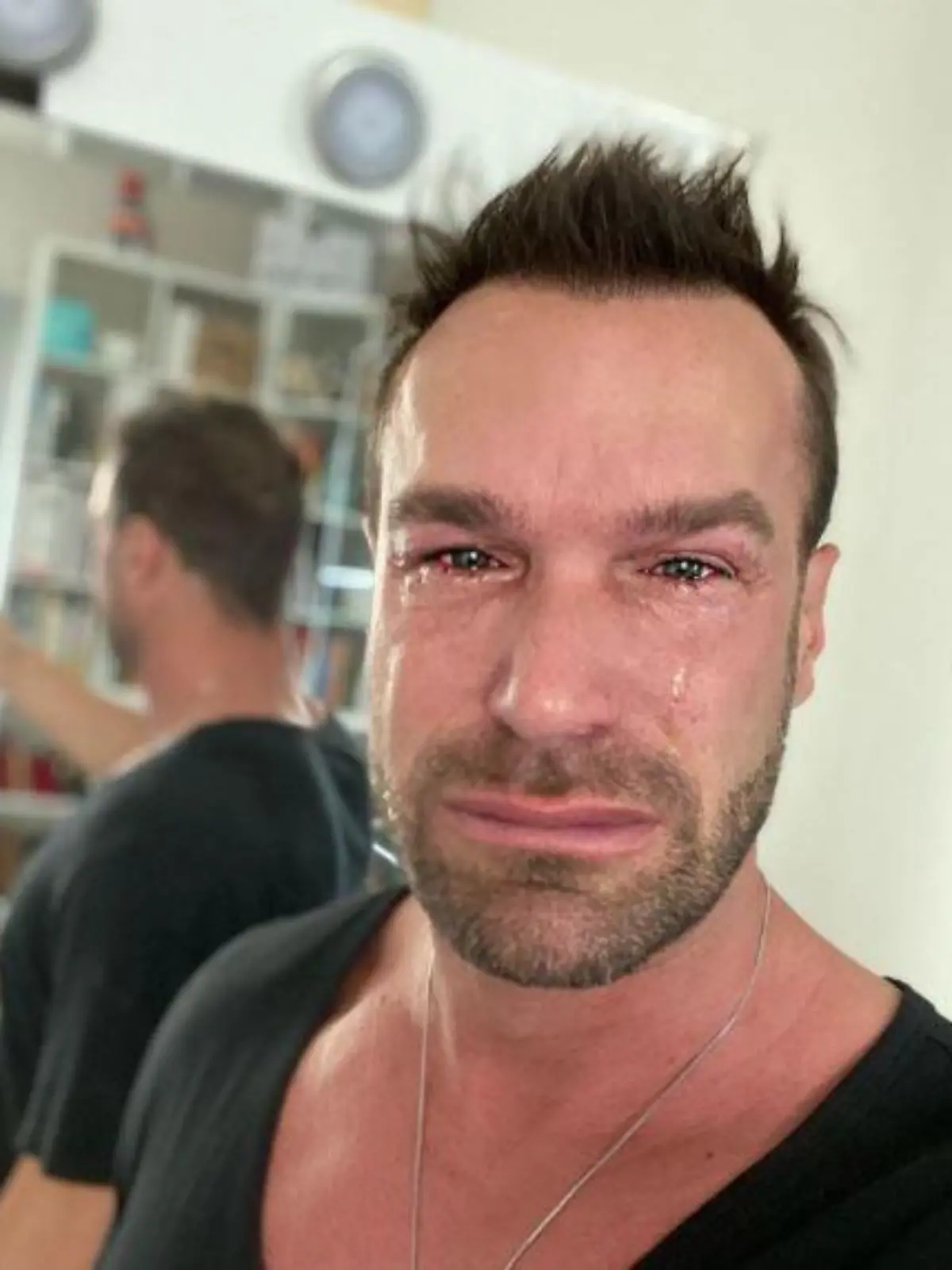 Bastian Yotta muss sich von seiner geliebten Fritzi trennen (Bildquelle: Instagram.com/yotta_life).