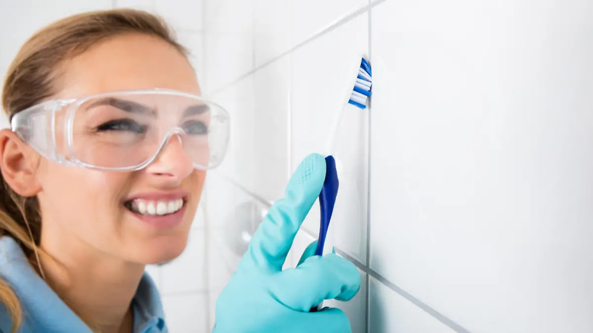 Schmutz im Badezimmer? So reinigen Sie Ihre Fugen richtig