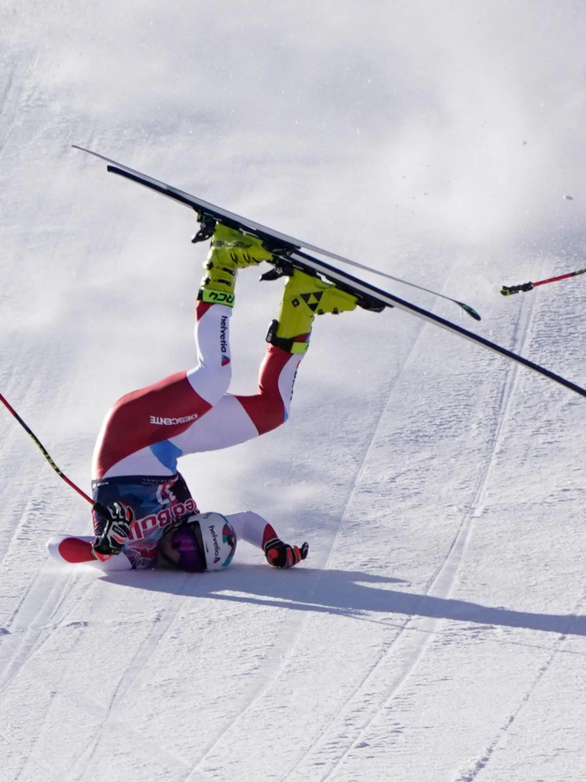 22.01.2021, Österreich, Kitzbühel: Ski alpin: Weltcup, Abfahrt, Herren. Urs Kryenbühl aus der Schweiz stürzt. Foto: Giovanni Auletta/AP/dpa +++ dpa-Bildfunk +++
