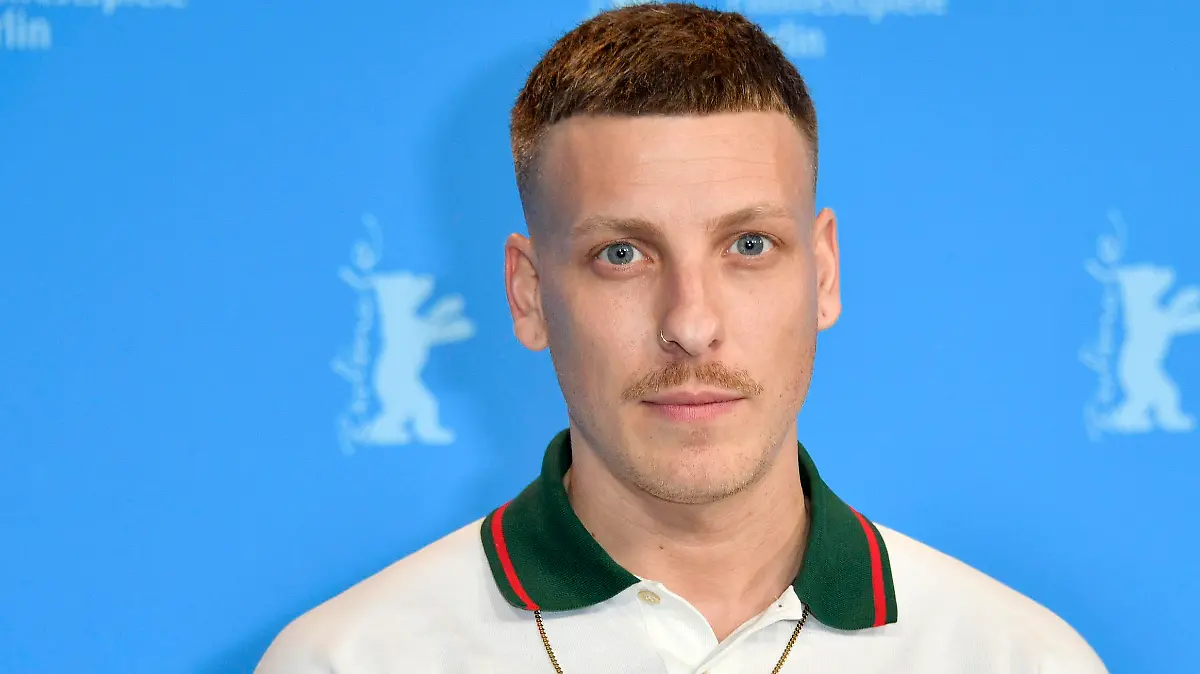 Felix Lobrecht beim Photocall zum Kinofilm 'Sonne und Beton / Sun and Concrete' auf der Berlinale 2023 / 73. Internationale Filmfestspiele Berlin im Hotel Grand Hyatt. Berlin, 18.02.2023
*** "Sonne und Beton" photocall at the 73rd International Film Festival in Berlin, Germany.***