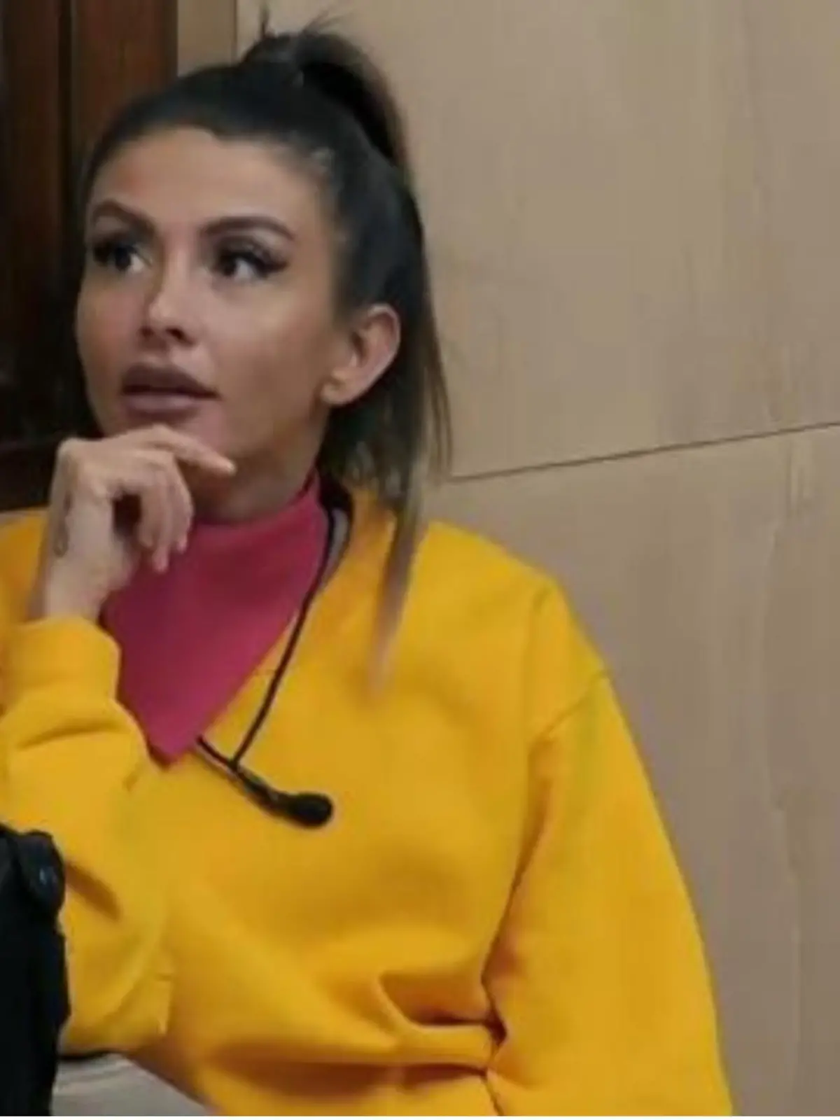 Dschungelcamp 2021: Sam will's von ihr wissen: Sex für Geld? Was sagt  Christina Dimitriou zu dem Thema?