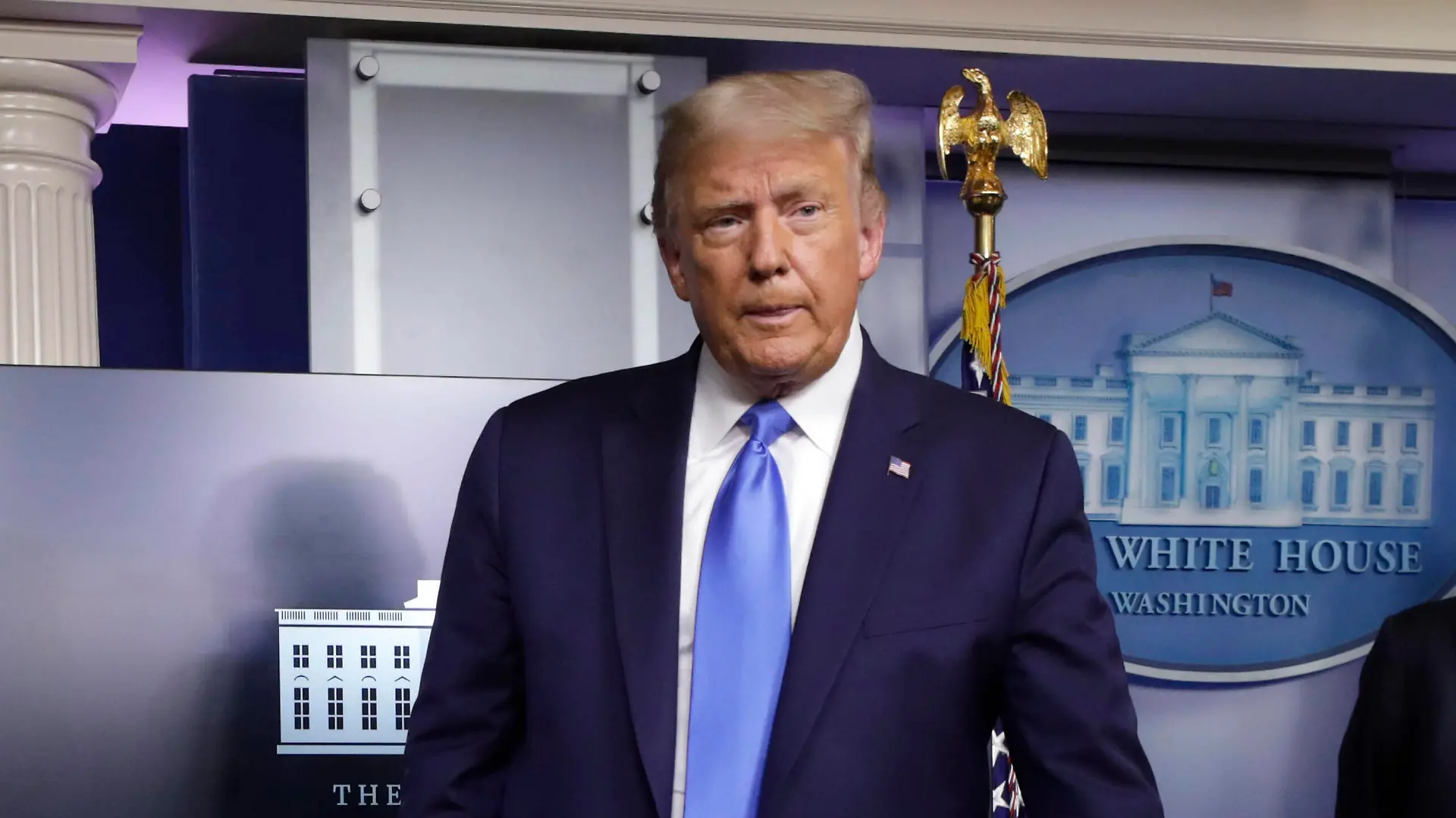 United States President Donald J. Trump departs as White House adviser on coronavirus Scott Atlas follows after his news conference at the White House in Washington on September 23, 2020. PUBLICATIONxNOTxINxUSA Copyright: xYurixGripasx/xPoolxviaxCNPx/MediaPunchx