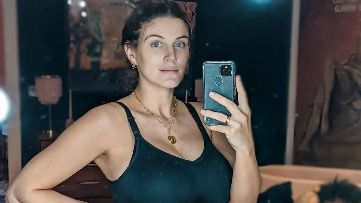 Model Ashley James ist vor einigen Tagen Mutter eines Sohnes geworden.