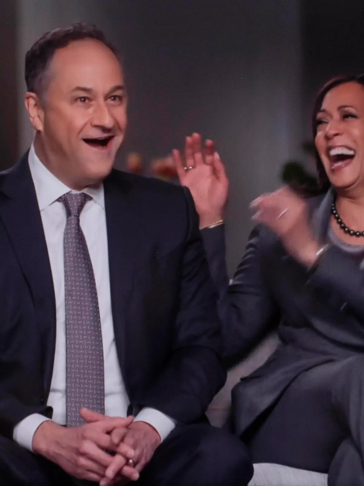 News Bilder des Tages January 17, 2021, Washington, District of Columbia, USA - Vice President-elect KAMALA HARRIS and her husband, DOUG EMHOFF, are interviewed on CBS Sunday Morning three days ahead of her swearing-in. They spoke about their extended, blended family and Doug s role as the first-ever second gentleman. Washington USA - ZUMAce6_ 20210117_zaf_ce6_008 Copyright: xCbsx