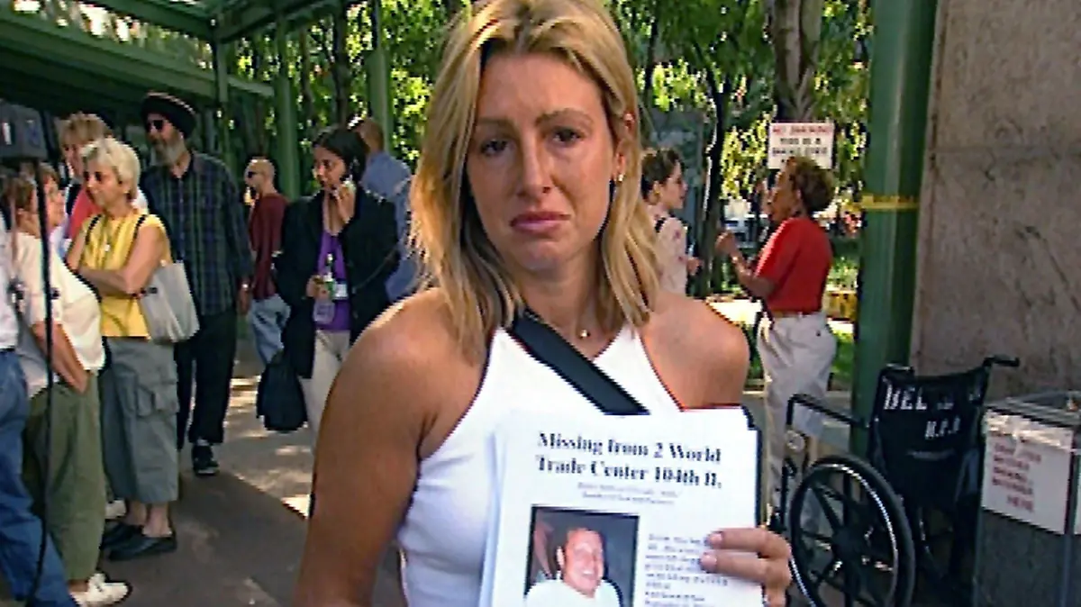 SWR: Ground Zero - Geschichten vom Überleben, Film von Birgit Kienzle, am Samstag (07.09.2002) um 20:15 Uhr im Südwestfernsehen. Rachel Uchitel (27), TV-Producerin. Sie verlor ihren Verlobten Andy. © SWR - Honorarfrei nur im Zusammenhang mit der genannten Sendung bei Nennung "Bild: SWR" (S 2). Andere Verwendung nur nach Absprache. SWR-Pressestelle/Fotoredaktion, Tel. 07221/929-2287,-3852 oder Fax-2059.