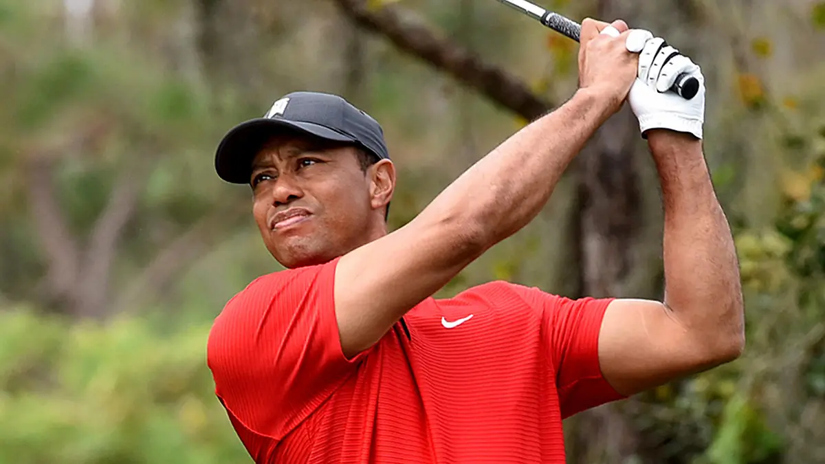 December 20, 2020, Orlando, Florida, United States: Tiger Woods hits a tee shot on the fourth hole during the final round at the PNC Championship golf tournament at the Ritz-Carlton Golf Club. Tiger is partnered with his son Charlie. Orlando United States - ZUMAs197 20201220_zaa_s197_141 Copyright: xPaulxHennessyx
