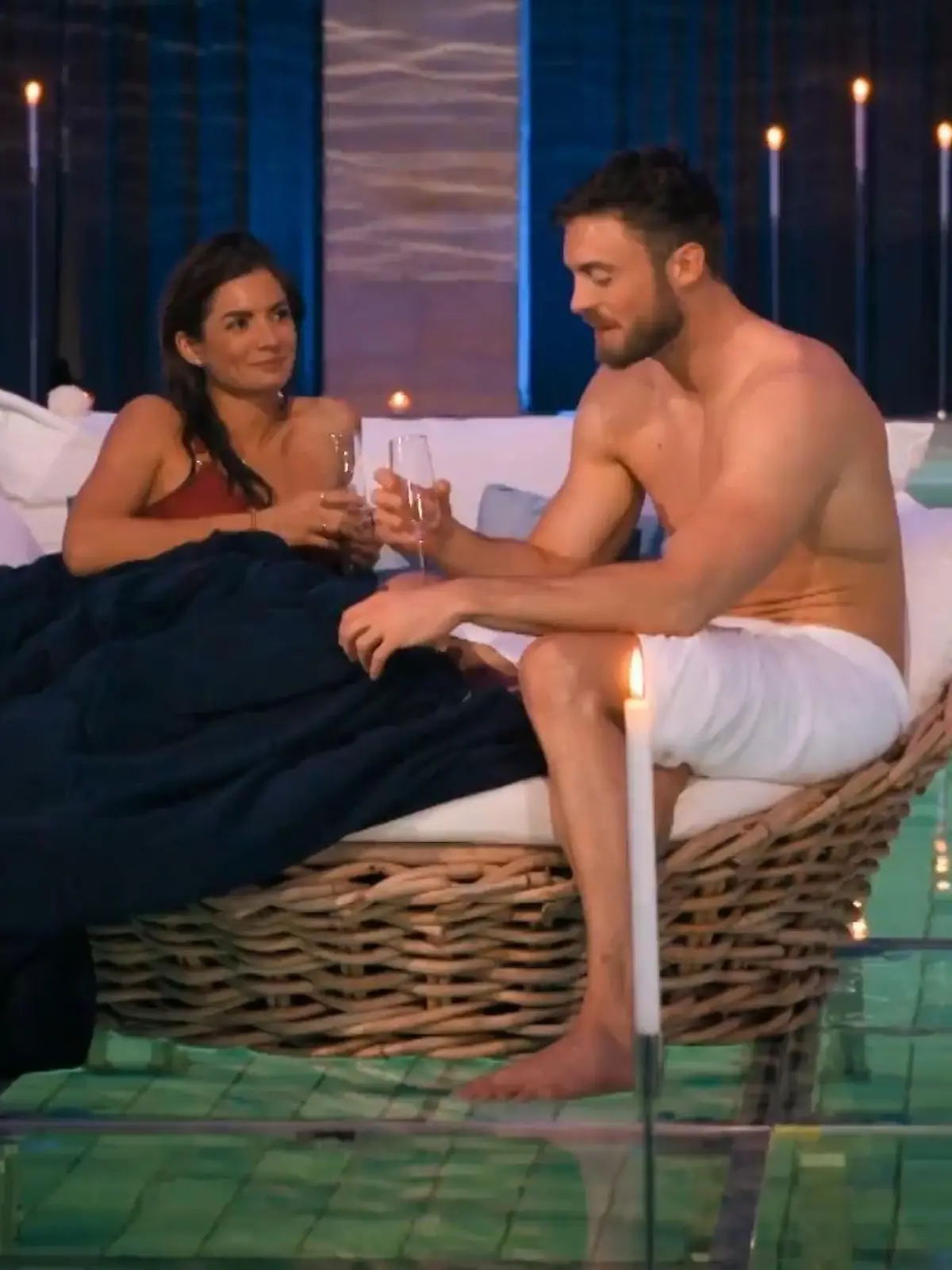 Michèle und Niko lernen sich in der zweiten Woche noch besser kennen.