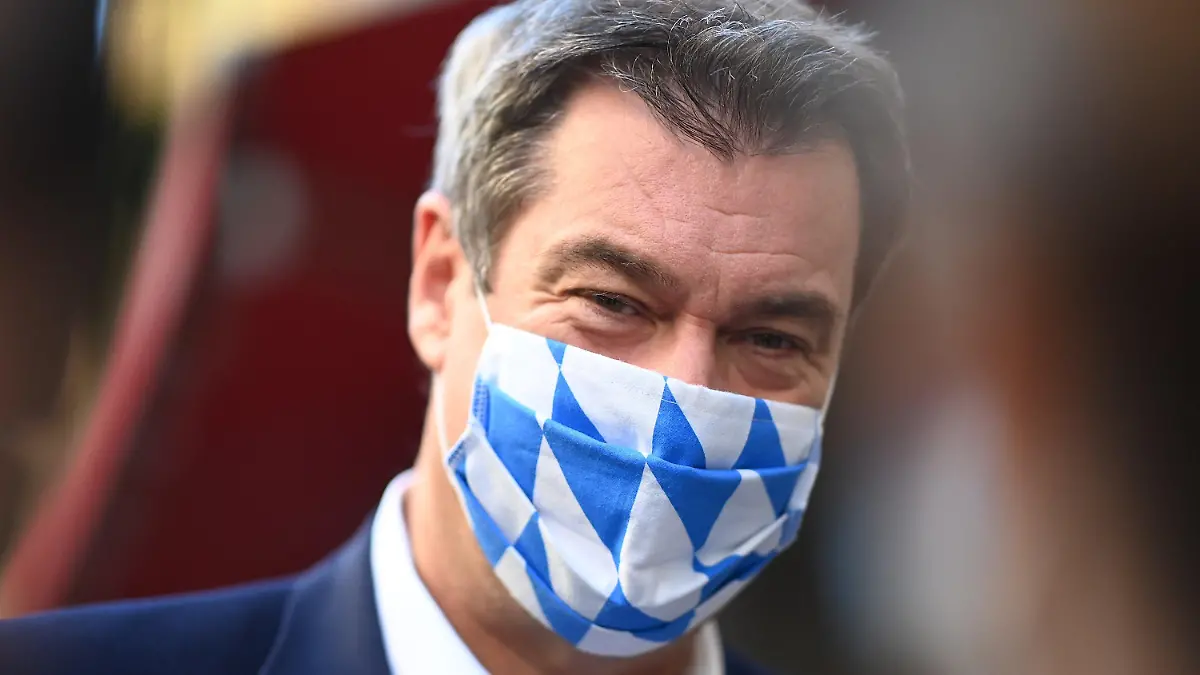 ARCHIV - 30.09.2020, Berlin: Bayerns Ministerpräsident Markus Söder (CSU), kommt zu der Vorstellung des Buches «Der Machtmenschliche - Armin Laschet. Die Biografie». Söder (CSU) ist am Samstag (ab 10.30 Uhr) Gastredner beim ersten digitalen Neujahrsempfang der nordrhein-westfälischen CDU. Foto: Britta Pedersen/dpa-Zentralbild/dpa +++ dpa-Bildfunk +++