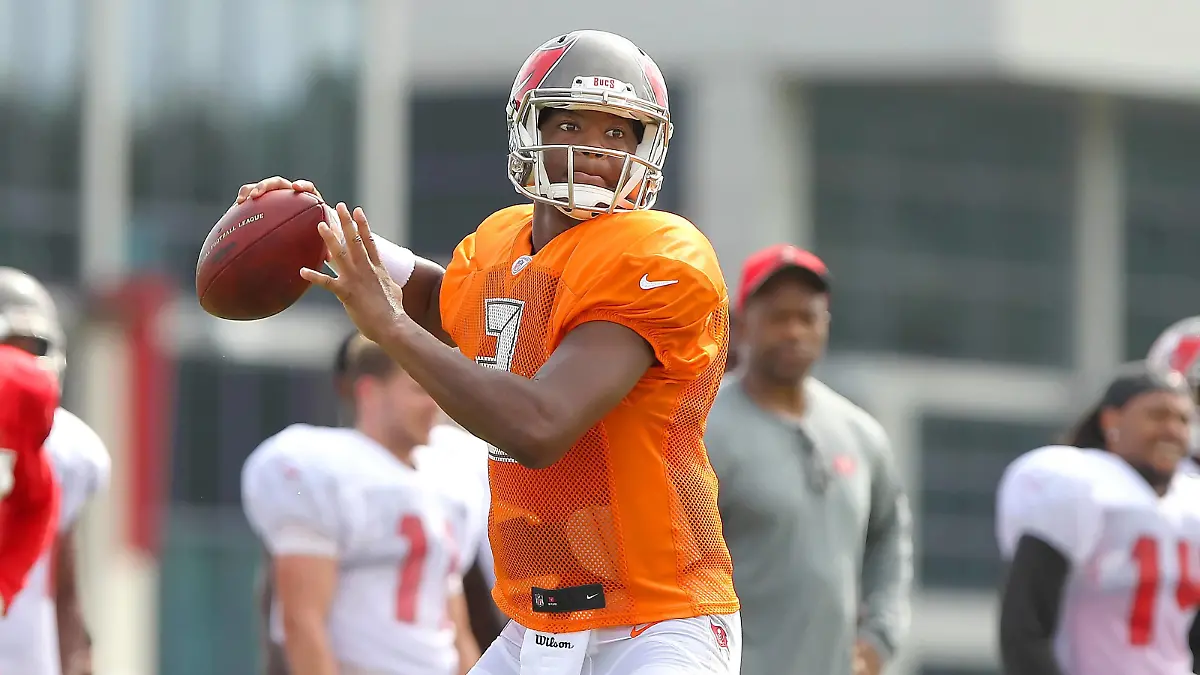 04 AUG 2015: 2015 first overall pick in the NFL American Football Herren USA Draft, Jameis Winston (3) in action during Buccaneers Training Camp at One Buccaneer Place in Tampa, Florida. NFL: AUG 04 Buccaneers Training Camp PUBLICATIONxINxGERxSUIxAUTxHUNxRUSxSWExNORxONLY Icon357150804053

04 Aug 2015 2015 First Overall Pick in The NFL American Football men USA Draft Jameis Winston 3 in Action during Buccaneers Training Camp AT One Buccaneer Place in Tampa Florida NFL Aug 04 Buccaneers Training Camp PUBLICATIONxINxGERxSUIxAUTxHUNxRUSxSWExNORxONLY