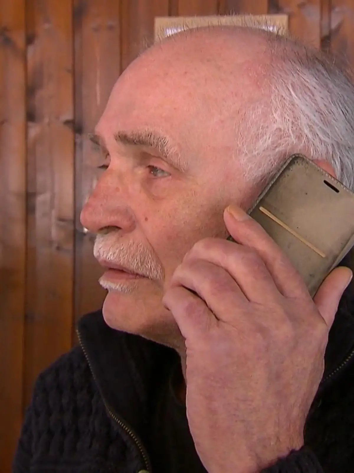 Bild zu: "Rentner kriegt Mega-Telefonrechnung"