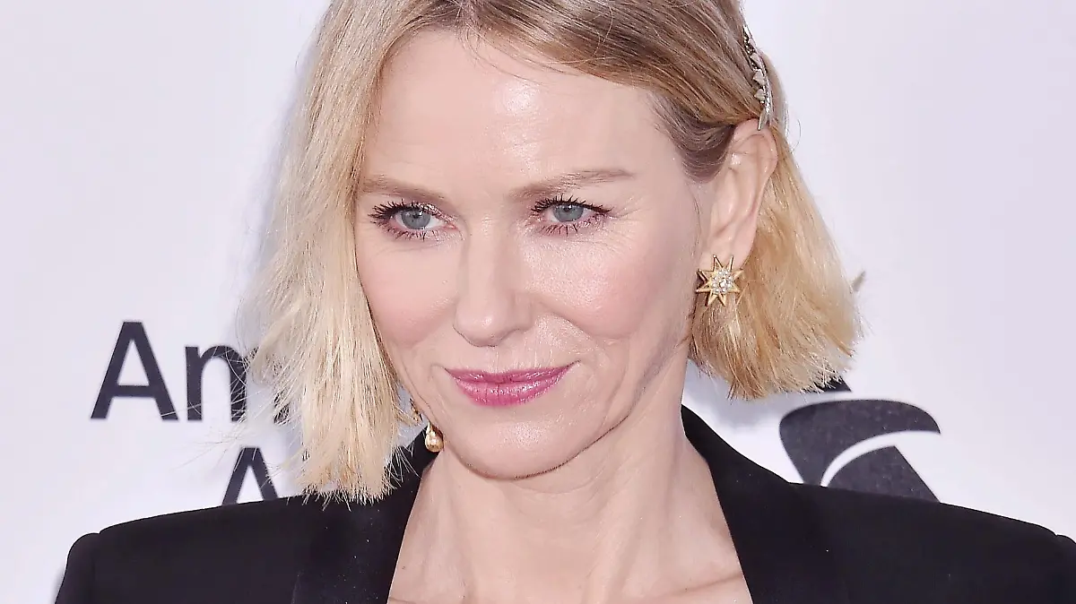 Naomi Watts verlor mit 7 Jahren ihren Vater. Er starb an einer Heroin-Überdosis.