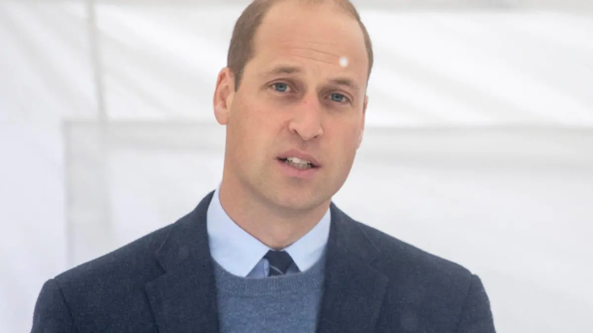 Prinz William legt Grundstein bei Krankenhaus Auf den Spuren von Diana
