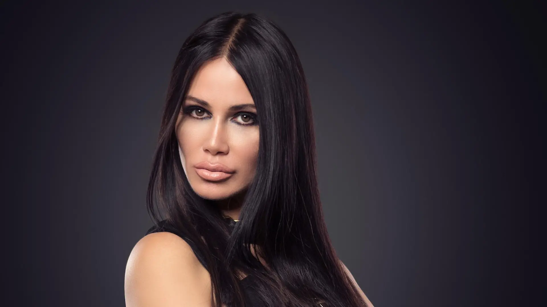 Djamila Rowe ist Kandidat in der Dschungelshow