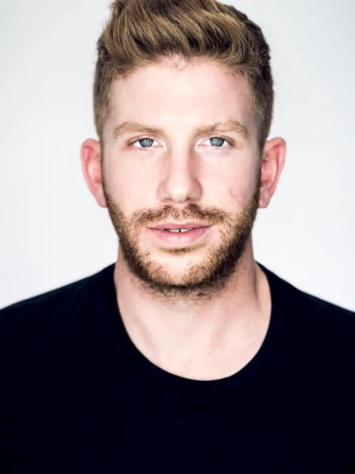 Lars Tönsfeuerborn bei der Dschungelshow