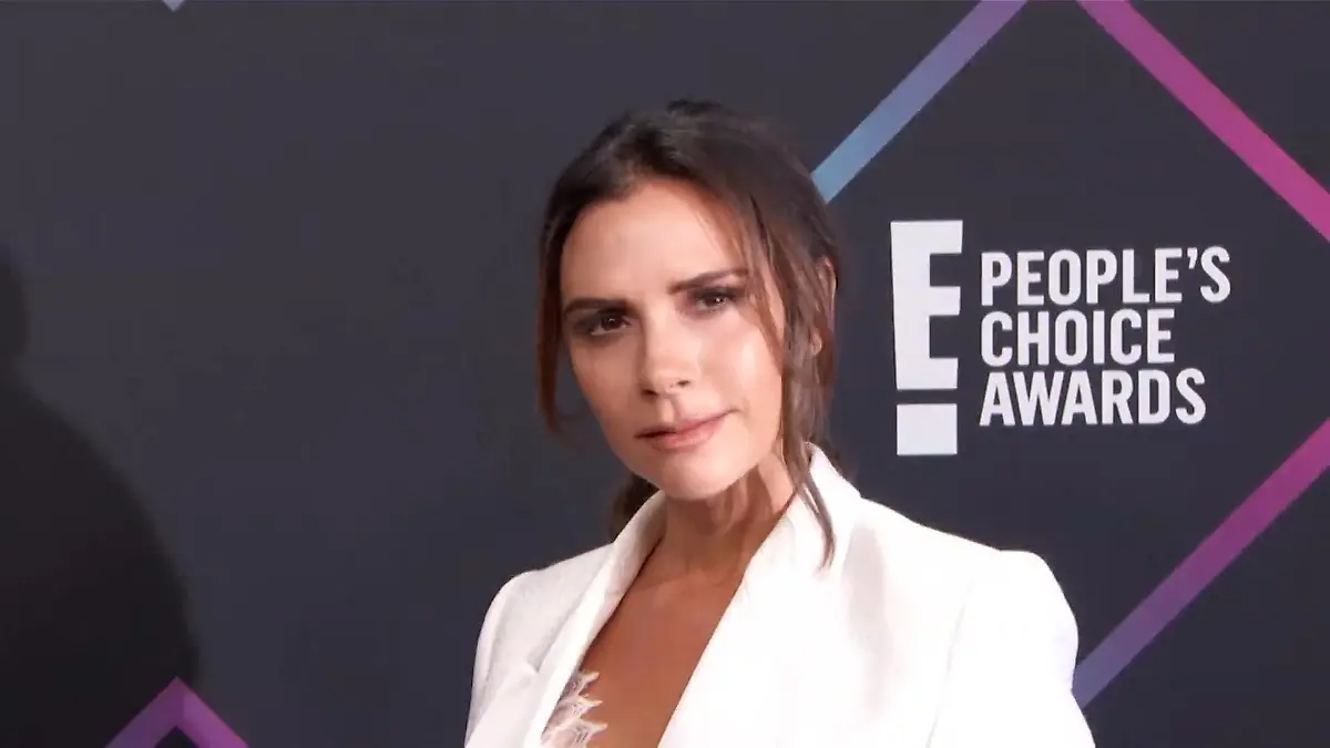 Alle 5 "Spice Girls" wieder auf einer Bühne Victoria Beckham nun doch dabei