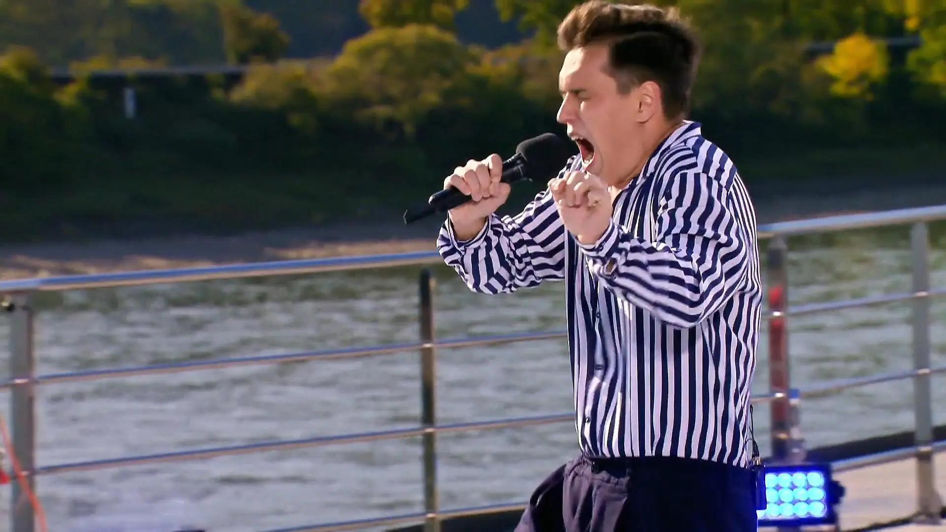 Dominic gibt vor der DSDS-Jury den King Louie Affengebrüll oder Glanzleistung?