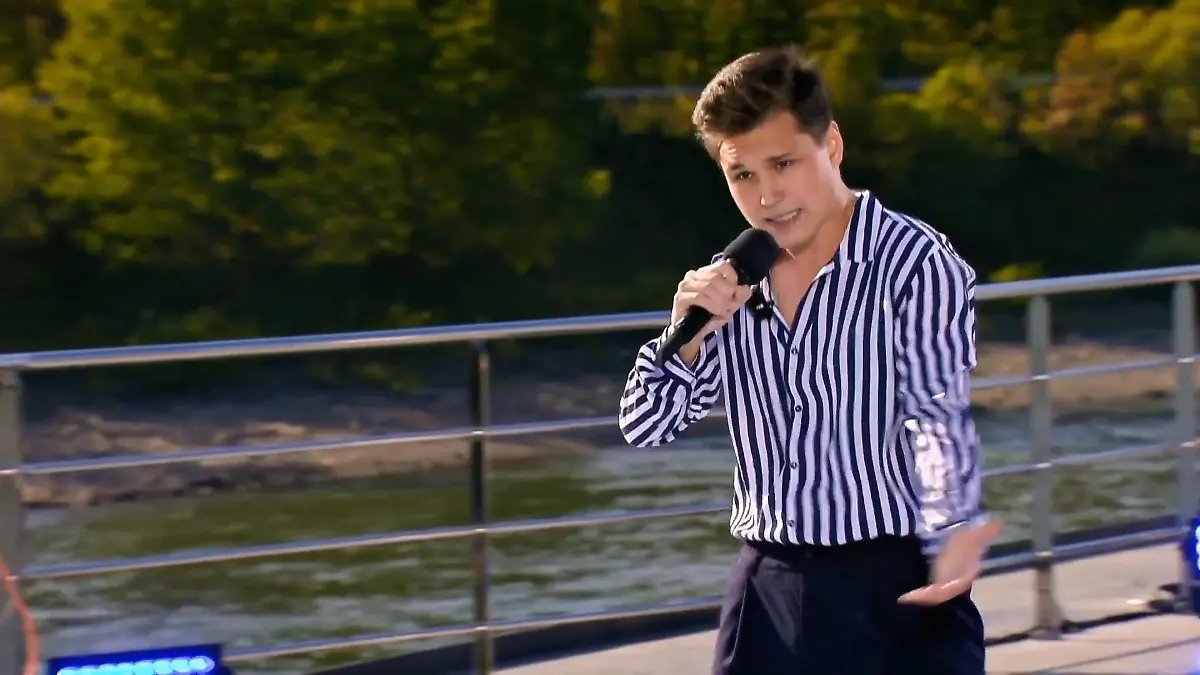 DSDS-Kandidat Dominic Möws ist der geborene Entertainer Partystimmung mit "Uptown Funk"
