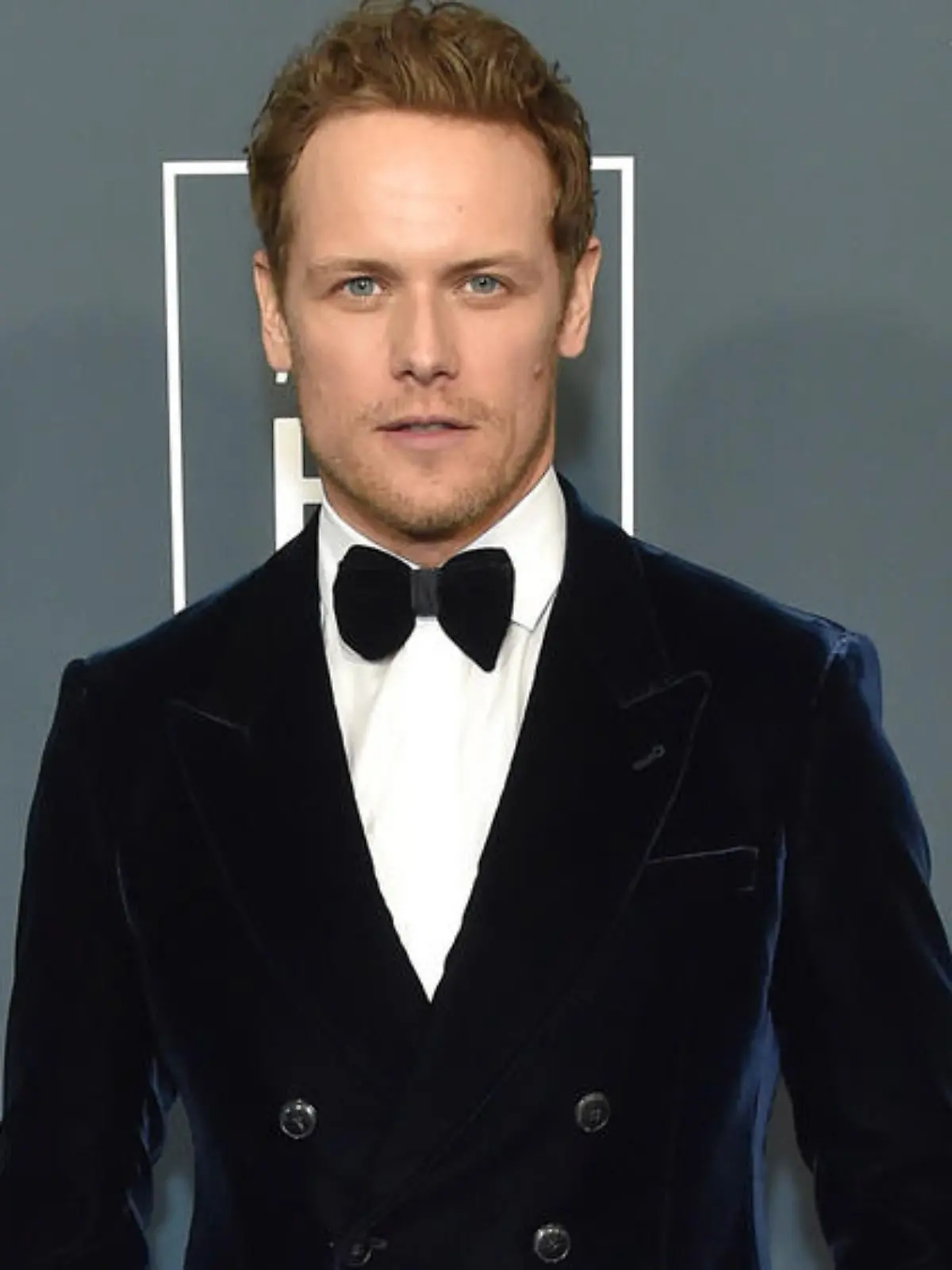 Der Betrüger nutzte einen Fake-Account von "Outlander"-Star Sam Heughan, um an die Frauen heranzukommen. 