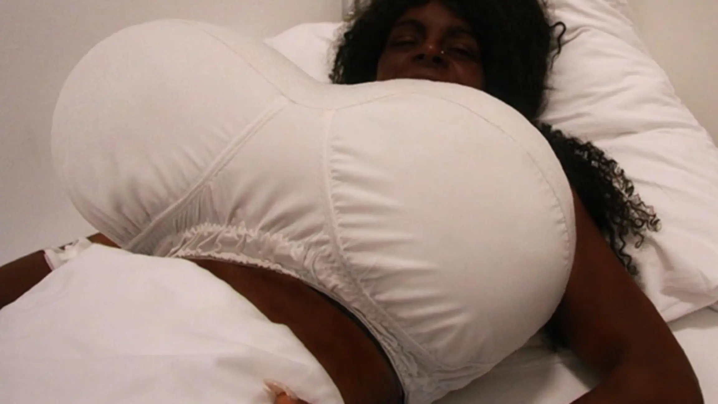 Martina Big ist jetzt noch bigger! Neue Brust-OP