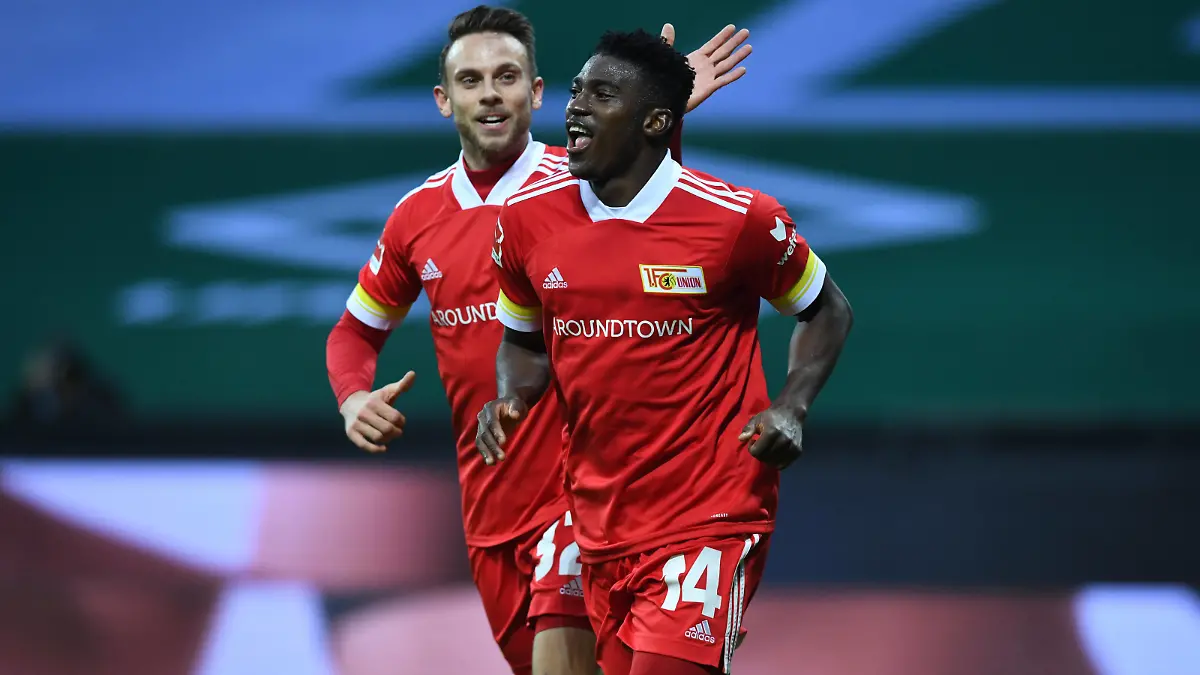 Fussball, Herren, Saison 2020/2021, 1. Bundesliga 14. Spieltag, SV Werder Bremen - 1. FC Union Berlin, v. l. Marcus Ingvartsen 1. FC Union Berlin, Taiwo Awoniyi 1. FC Union Berlin, Jubel nach Tor zum 0:2, 02.01. 2021, *** Football, men, season 2020 2021, 1 Bundesliga 14 matchday , SV Werder Bremen 1 FC Union Berlin, v l Marcus Ingvartsen 1 FC Union Berlin , Taiwo Awoniyi 1 FC Union Berlin , cheering after goal to 0 2, 02 01 2021, Copyright: xMatthiasxKochx