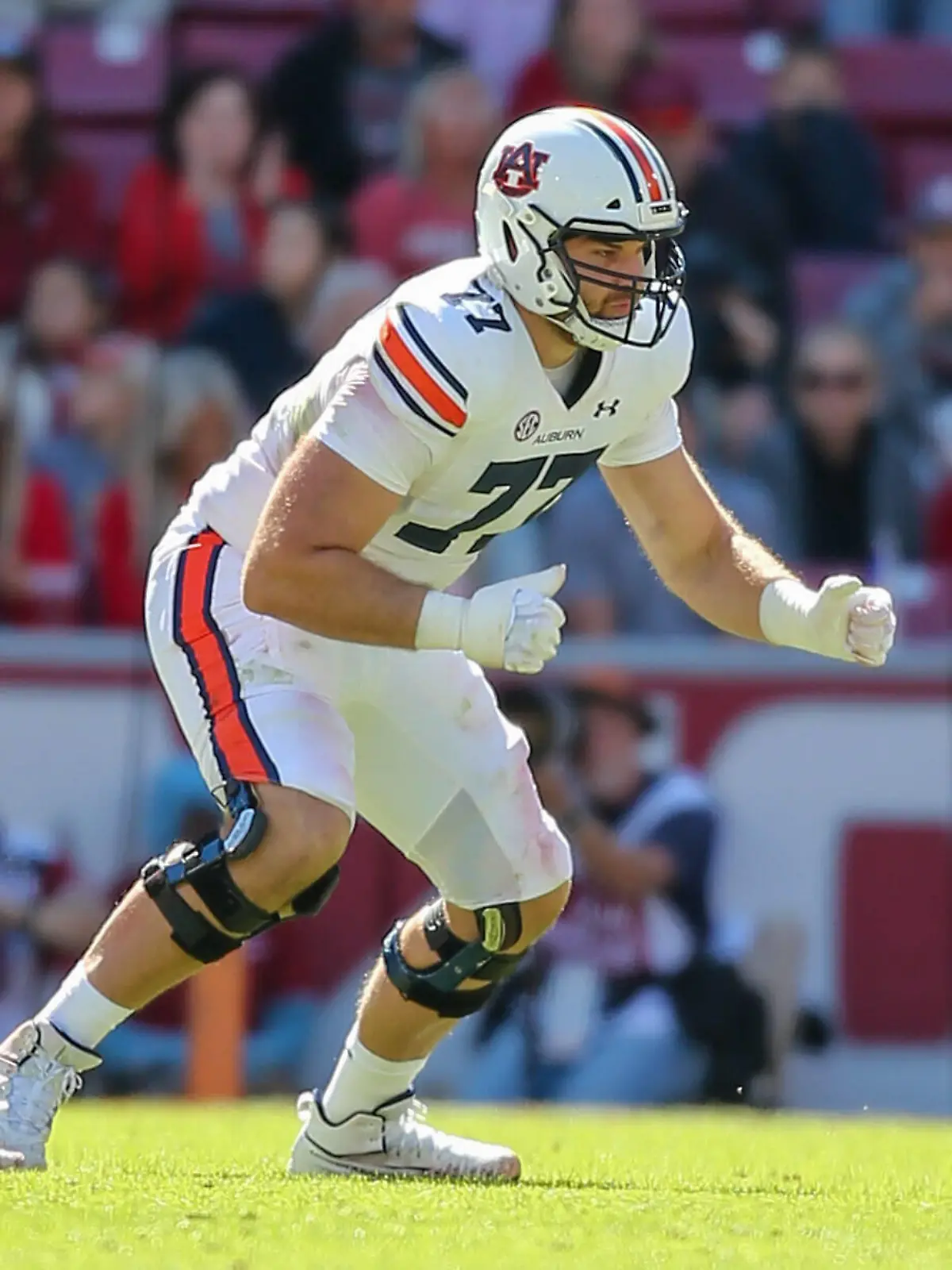 October 16, 2021: Auburn left tackle Kilian Zierer 77 takes a step as the ball is snapped. Auburn defeated Arkansas 38-25 in Fayetteville, AR, /CSM Fayetteville USA - ZUMAcm9_ 20211016_zaf_cm9_010 Copyright: xRicheyxMillerx