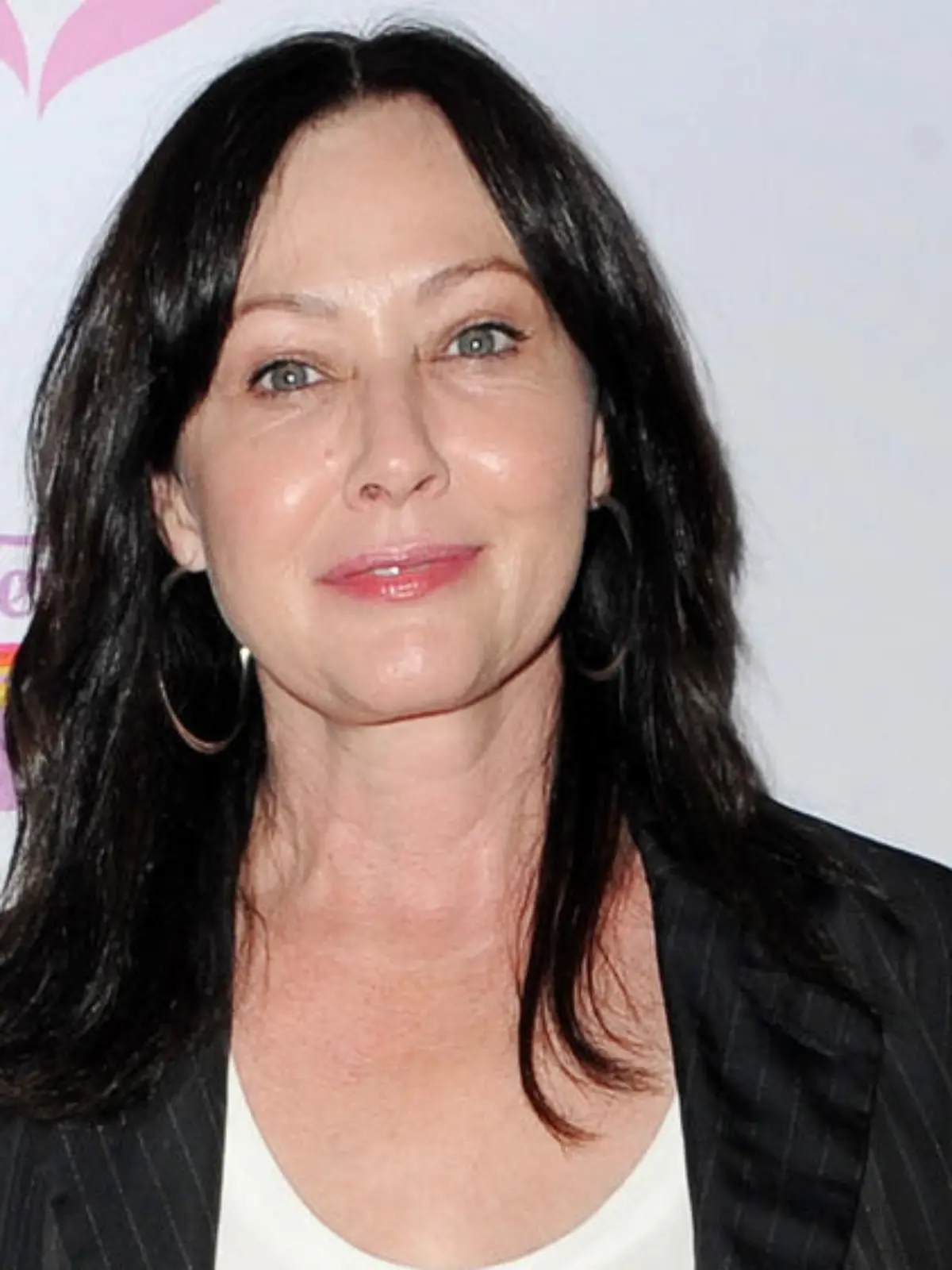 Shannen Doherty schmeißt ihren Weihnachtsbaum raus
