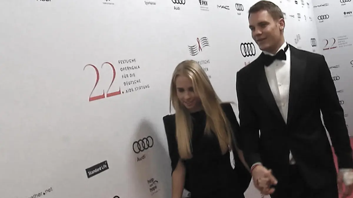 Blitzscheidung bei Manuel Neuer und Nina Nach nur 3 Jahren Ehe