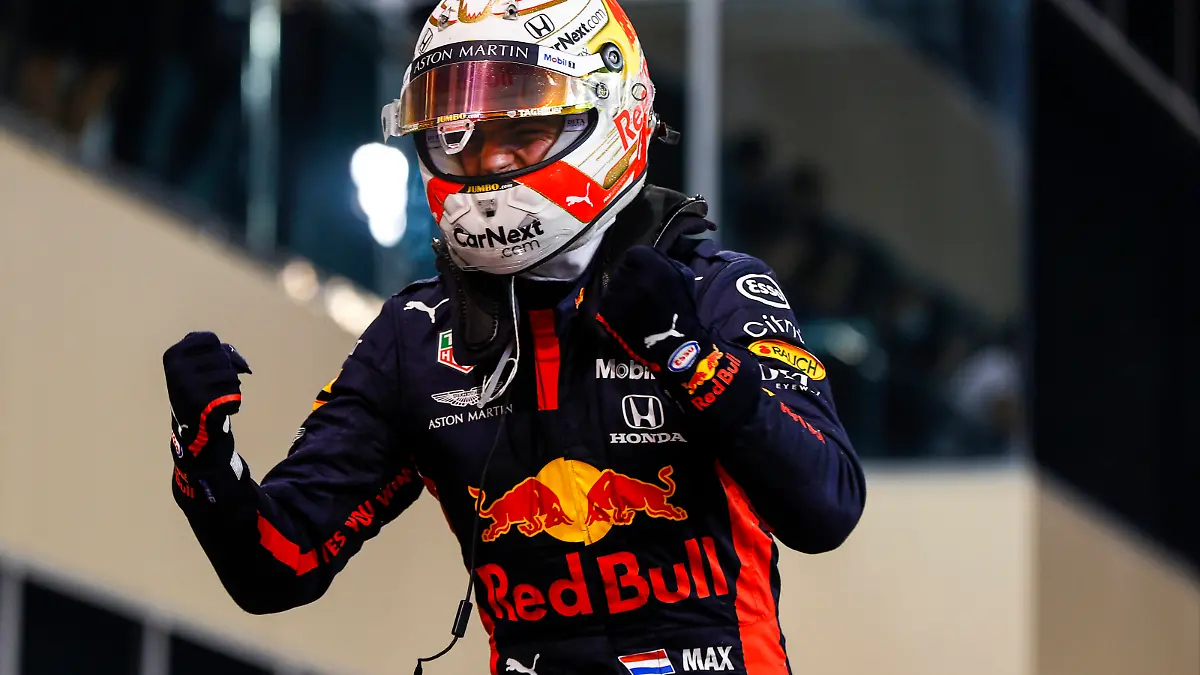 2020 Abu Dhabi GP YAS MARINA CIRCUIT, UNITED ARAB EMIRATES - DECEMBER 13: Max Verstappen, Red Bull Racing, 1st position, celebrates upon arrival in Parc Ferme during the Abu Dhabi GP at Yas Marina Circuit on Sunday December 13, 2020 in Abu Dhabi, United Arab Emirates. Photo by Andy Hone / LAT Images Images PUBLICATIONxINxGERxSUIxAUTxHUNxONLY GP2017_155210_ONZ5239