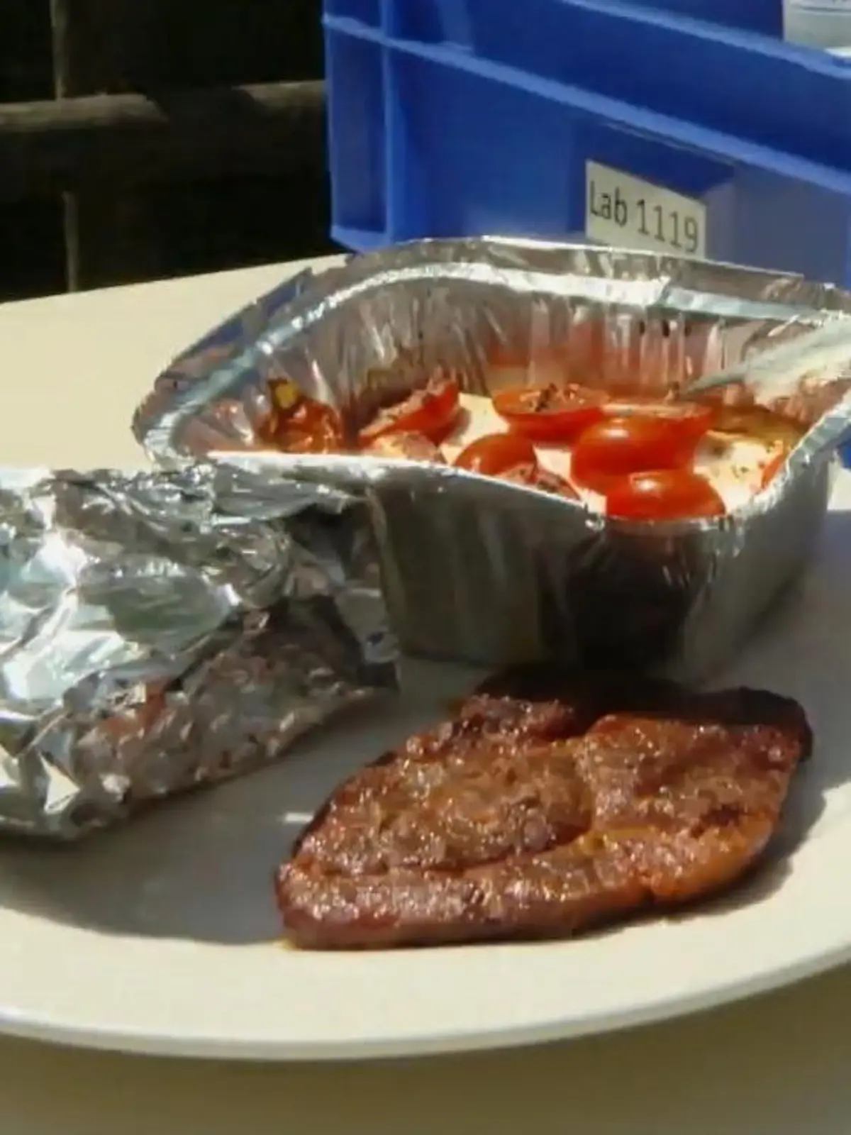 Bild zu: "Achtung! So schädlich ist Alufolie beim Grillen"