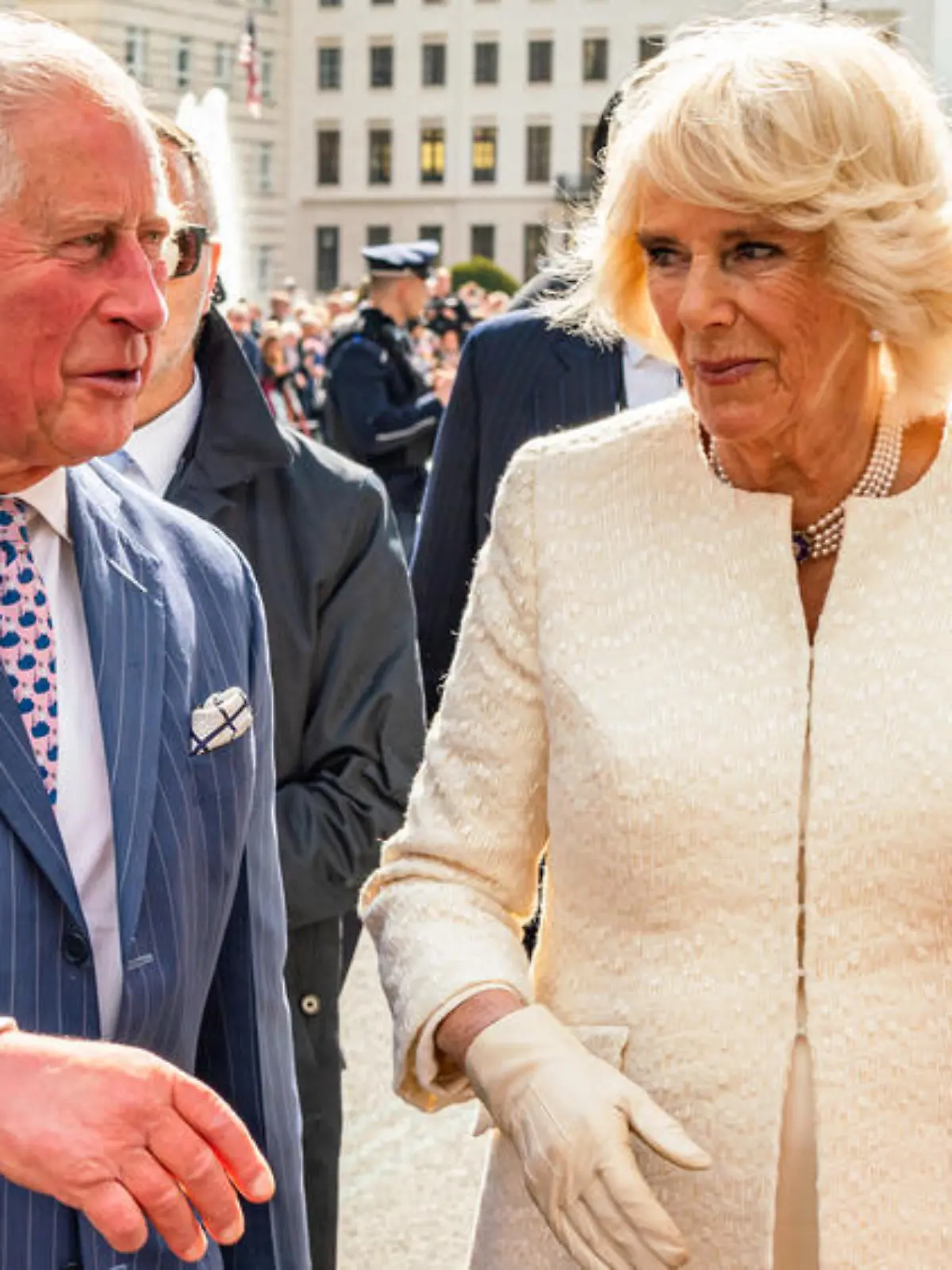 Britische Royals lesen mit Schauspielstars ein Weihnachtsgedicht