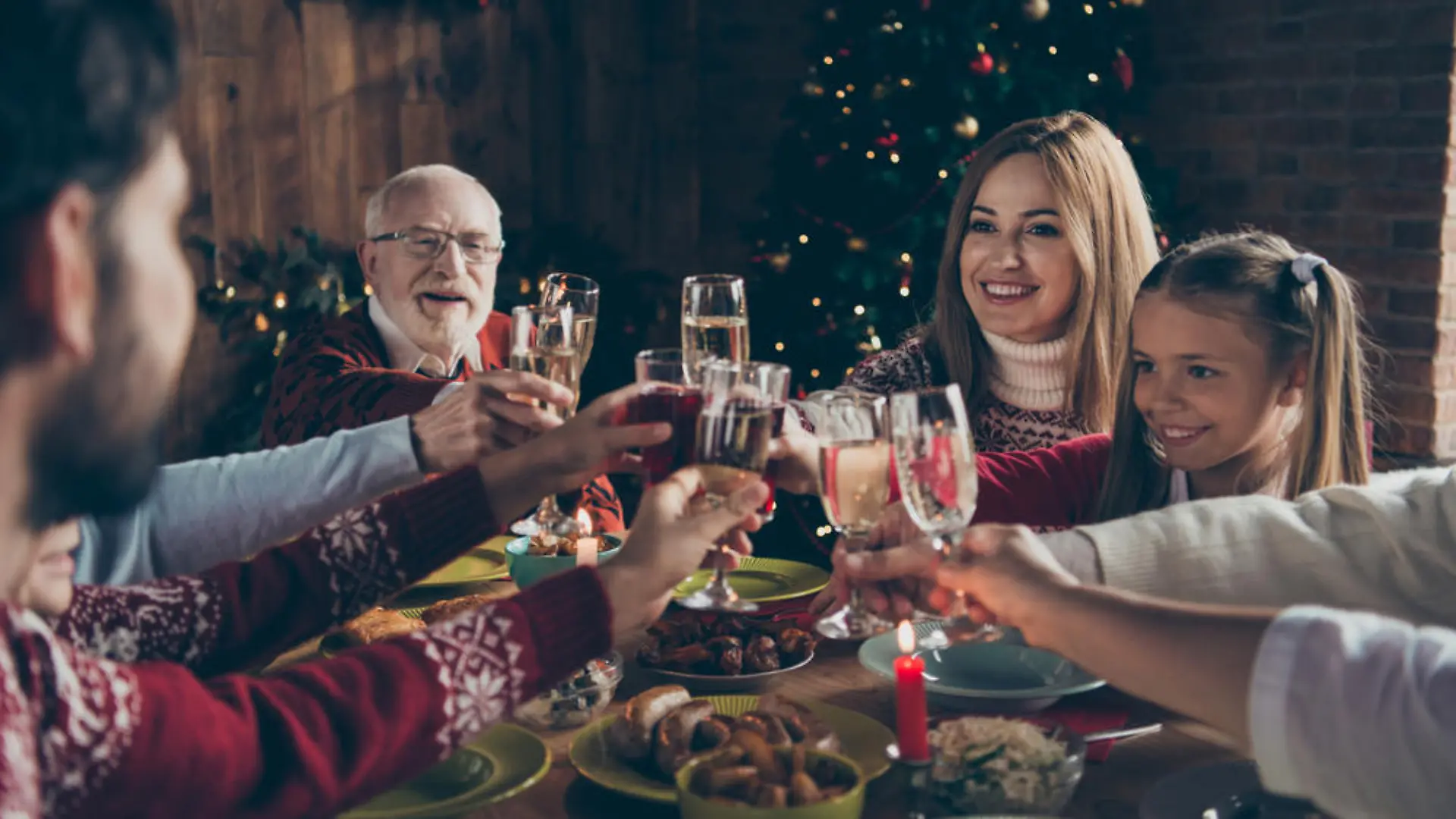 Corona-konformes Weihnachten: Wichtige Benimmregeln für die Feiertage