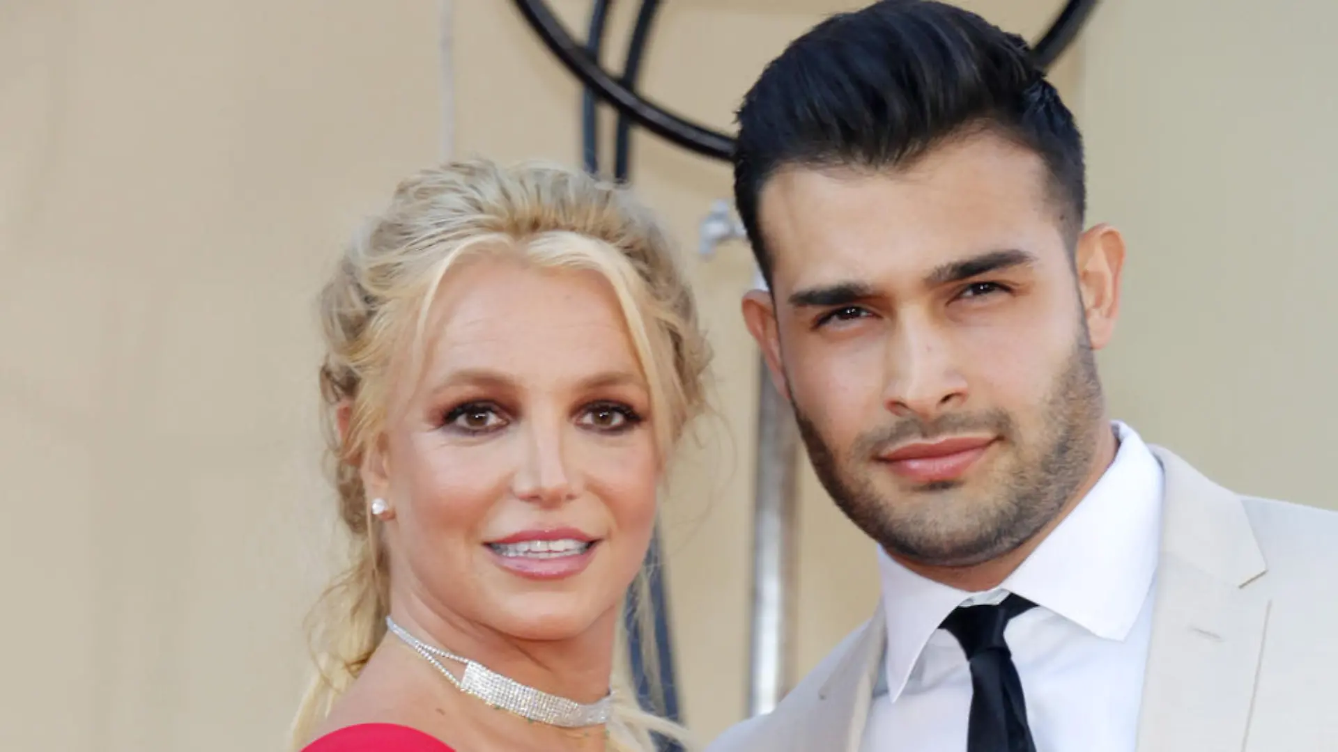 Britney Spears' Freund Sam Asghari hat Corona-Erkrankung überstanden
