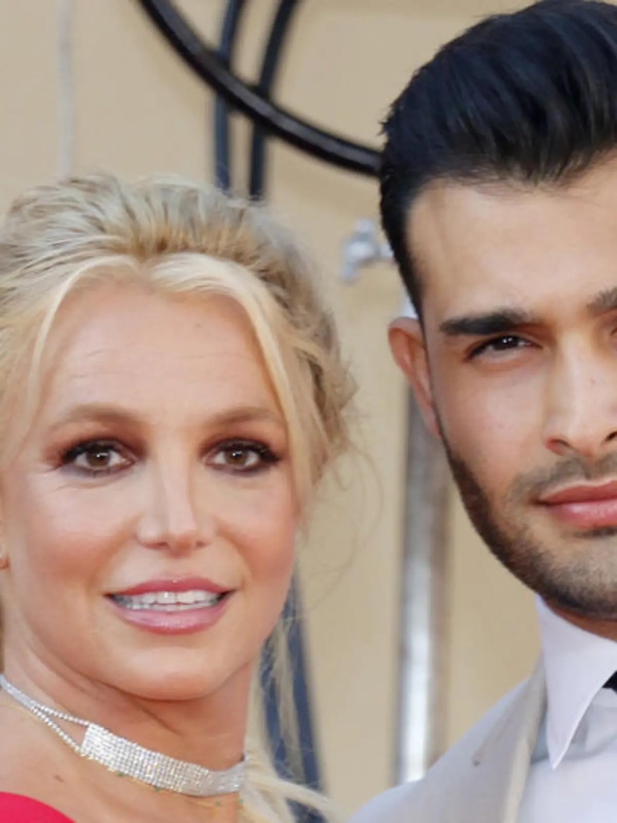 Britney Spears' Freund Sam Asghari hat Corona-Erkrankung überstanden