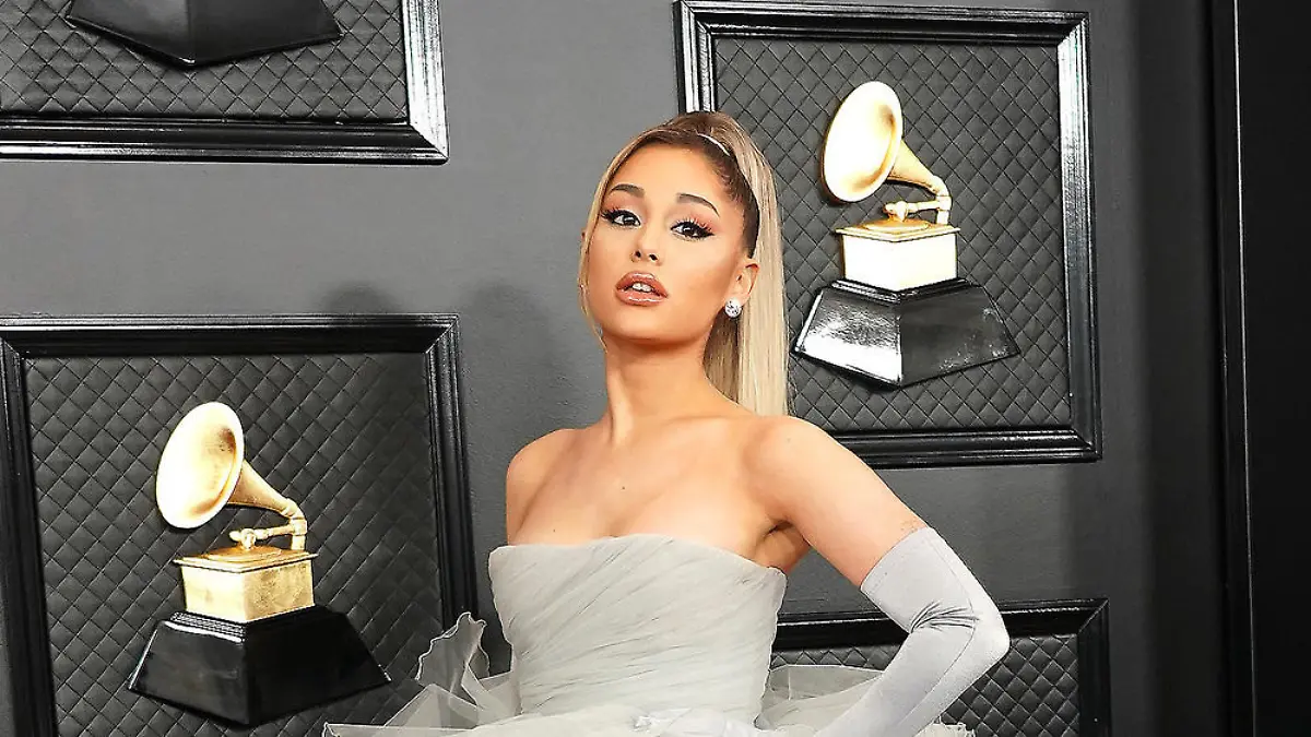 Ariana Grande hat sich verlobt