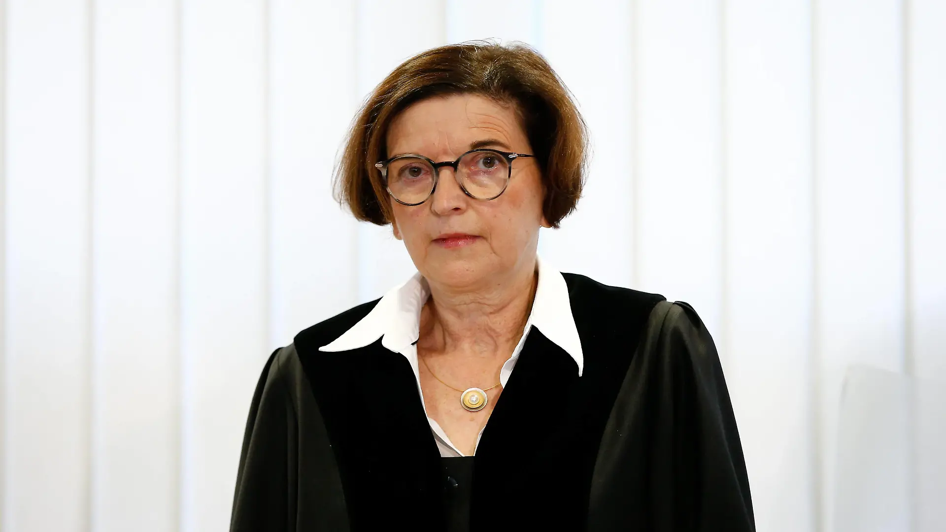 21.12.2020, xtgx, News Prozess, Urteilsverkuendung im Strafverfahren gegen Stephan B. emspor, v.l. Richterin Ursula Mertens Magdeburg *** 21 12 2020, xtgx, news trial, sentencing in criminal case against Stephan B emspor, v l judge Ursula Mertens Magdeburg