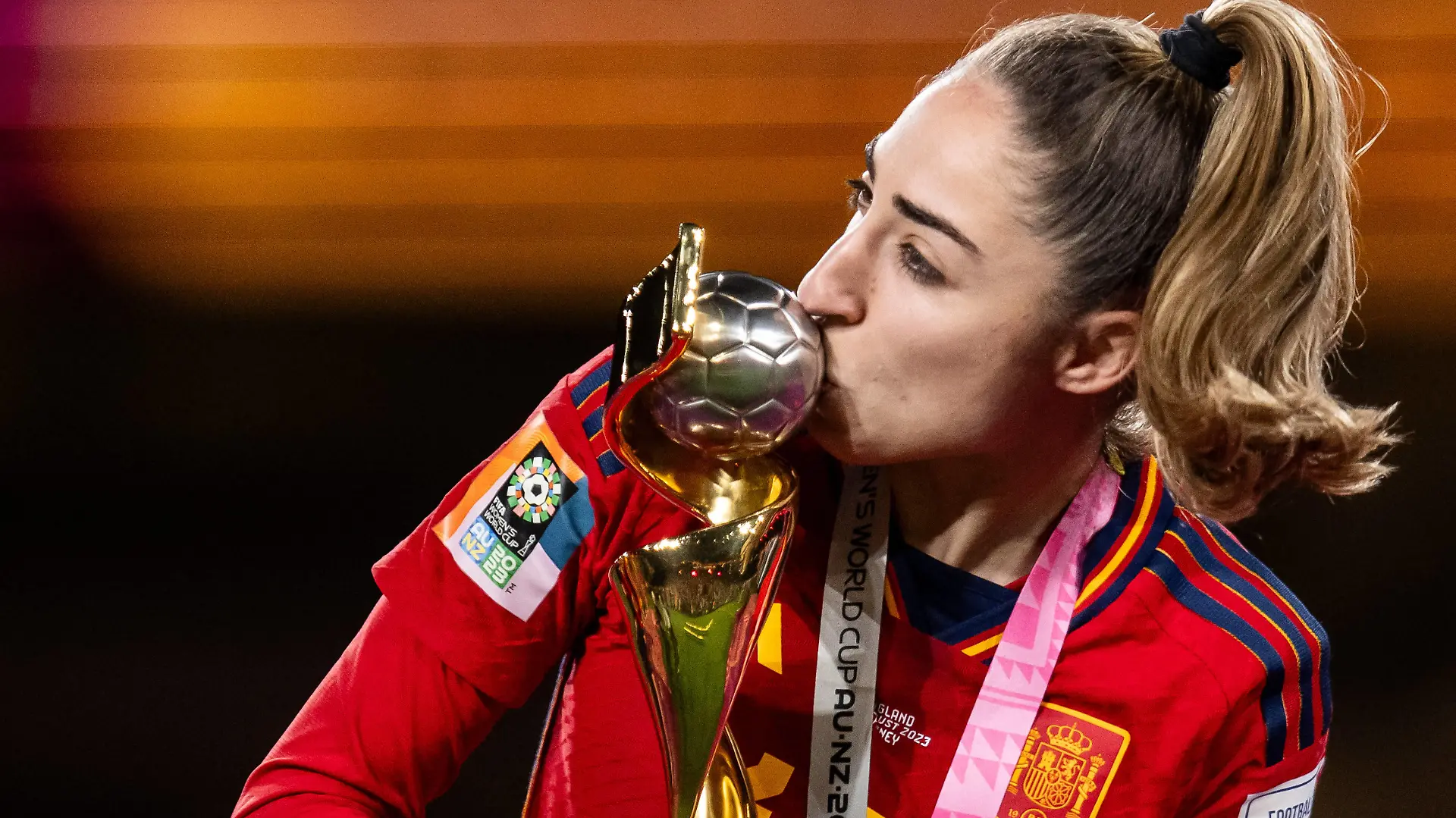 230820 Olga Carmona of Spain celebrates with the trophy after the FIFA Women s World Cup final between Spain and England on August 20, 2023 in Sydney. Photo: Jon Olav Nesvold / BILDBYRAN / COP 217 / MB0706 fotboll football soccer fotball fotbolls-vm världsmästerskap vm fifa womens world cup final spanien england spain 32 dam bbeng fotball vm verdensmesterskap kvinner women jubel *** 230820 Olga Carmona of Spain celebrates with the trophy after the FIFA Womens World Cup final between Spain and England on August 20, 2023 in Sydney Photo Jon Olav Nesvold BILDBYRAN COP 217 MB0706 football soccer football soccer soccer world cup world championship world cup fifa womens world cup final spain 32 dam bbeng football world cup women women jubel PUBLICATIONxNOTxINxSWExNORxAUT Copyright: JONxOLAVxNESVOLD BB230820JE139