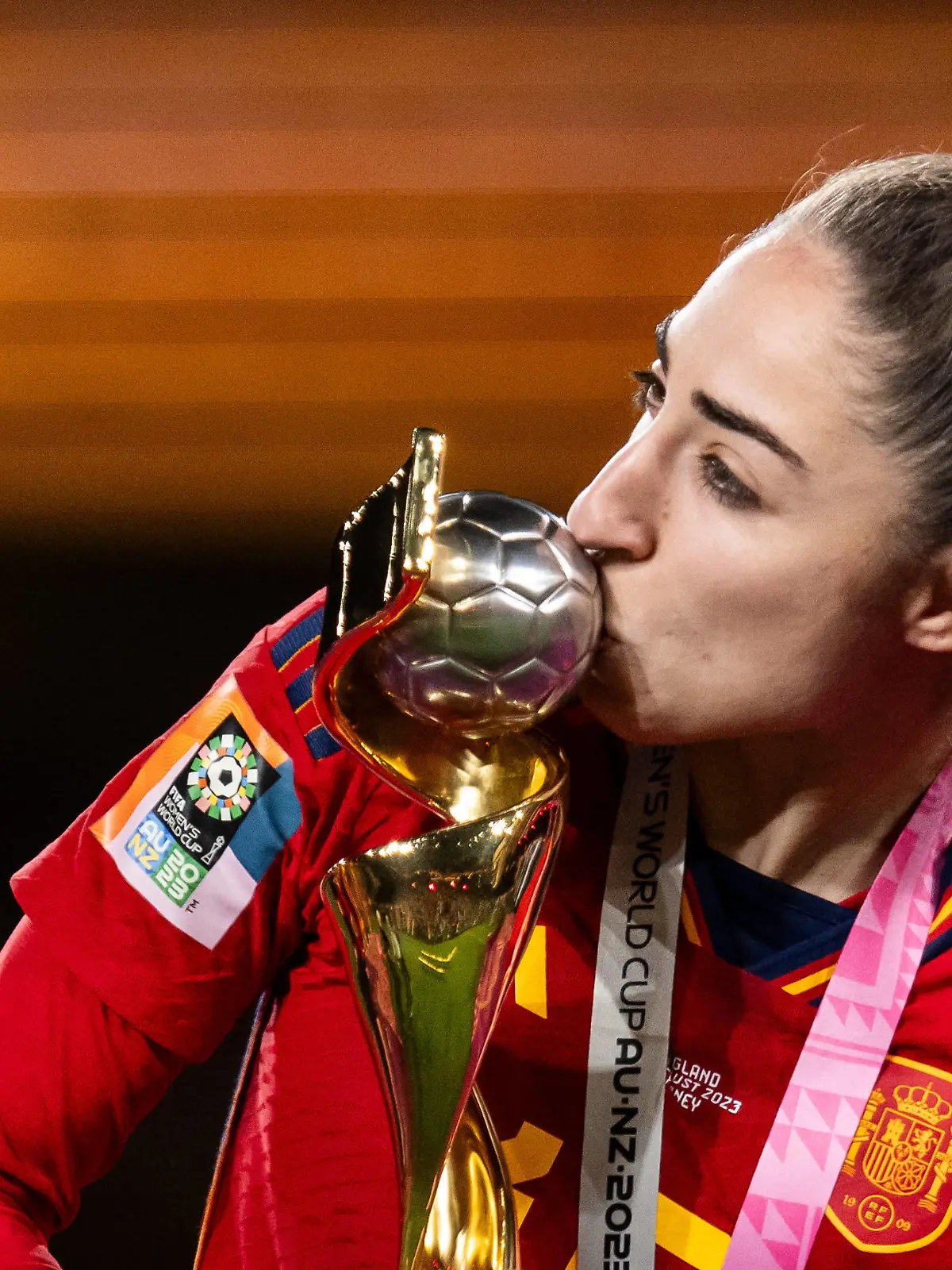 230820 Olga Carmona of Spain celebrates with the trophy after the FIFA Women s World Cup final between Spain and England on August 20, 2023 in Sydney. Photo: Jon Olav Nesvold / BILDBYRAN / COP 217 / MB0706 fotboll football soccer fotball fotbolls-vm världsmästerskap vm fifa womens world cup final spanien england spain 32 dam bbeng fotball vm verdensmesterskap kvinner women jubel *** 230820 Olga Carmona of Spain celebrates with the trophy after the FIFA Womens World Cup final between Spain and England on August 20, 2023 in Sydney Photo Jon Olav Nesvold BILDBYRAN COP 217 MB0706 football soccer football soccer soccer world cup world championship world cup fifa womens world cup final spain 32 dam bbeng football world cup women women jubel PUBLICATIONxNOTxINxSWExNORxAUT Copyright: JONxOLAVxNESVOLD BB230820JE139