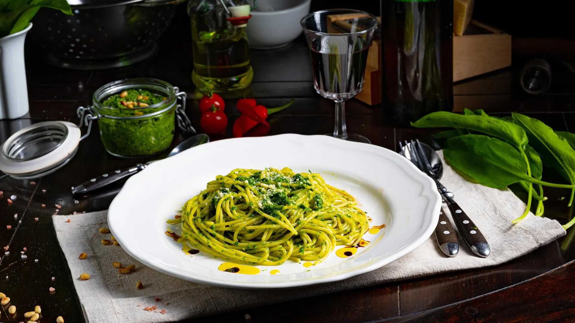 Pasta with wild garlic pesto and pine nuts