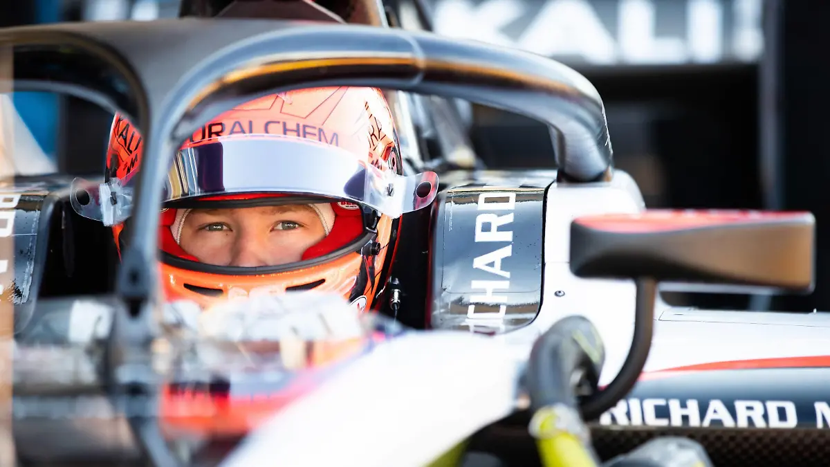 2019 Spa-Francorchamps AUTODROMO NAZIONALE MONZA, ITALY - SEPTEMBER 08: AUTODROMO NAZIONALE MONZA, ITALY - SEPTEMBER 08: Nikita Mazepin RUS, ART Grand Prix during the Monza at Autodromo Nazionale Monza on September 08, 2019 in Autodromo Nazionale Monza, Italy. Photo by Joe Portlock / LAT Images / FIA F2 Championship during the Spa-Francorchamps at Autodromo Nazionale Monza on September 08, 2019 in Autodromo Nazionale Monza, Italy. Photo by Joe Portlock / LAT Images Images PUBLICATIONxINxGERxSUIxAUTxHUNxONLY 1017716639-LAT-20190908-_R3I2875