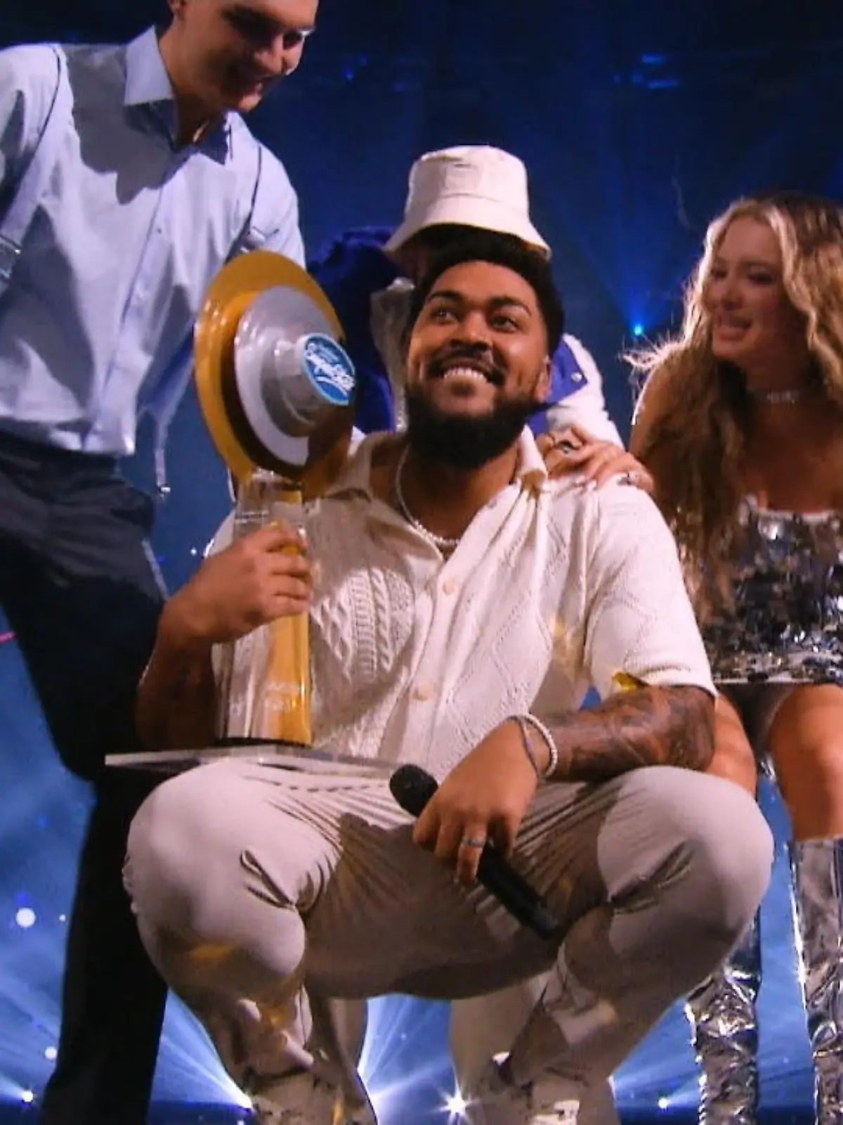 Es ist der Tag nach dem großen Finale von "Deutschland sucht den Superstar" und wir treffen den Gewinner Sem Eisinger exklusiv zu seinem ersten Interview.