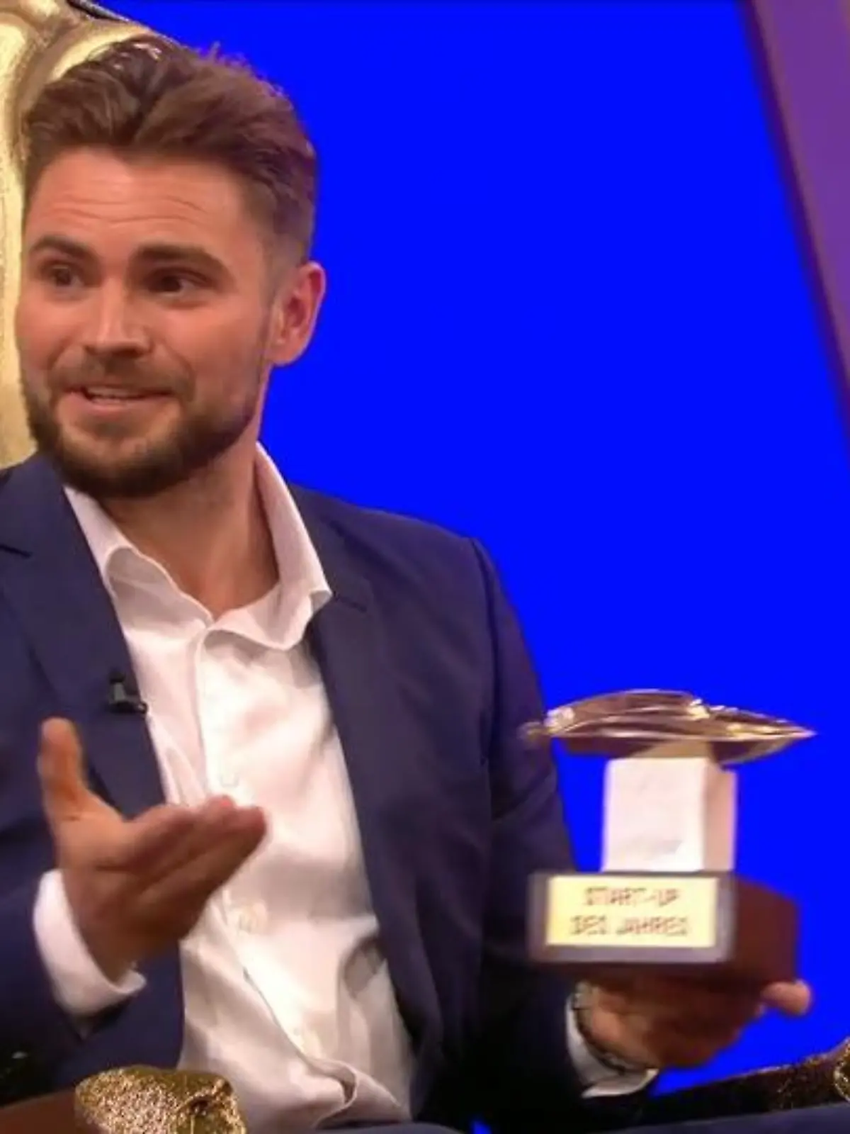 Bild zu: "Gibt Johannes Haller hier Details zum Baby preis"