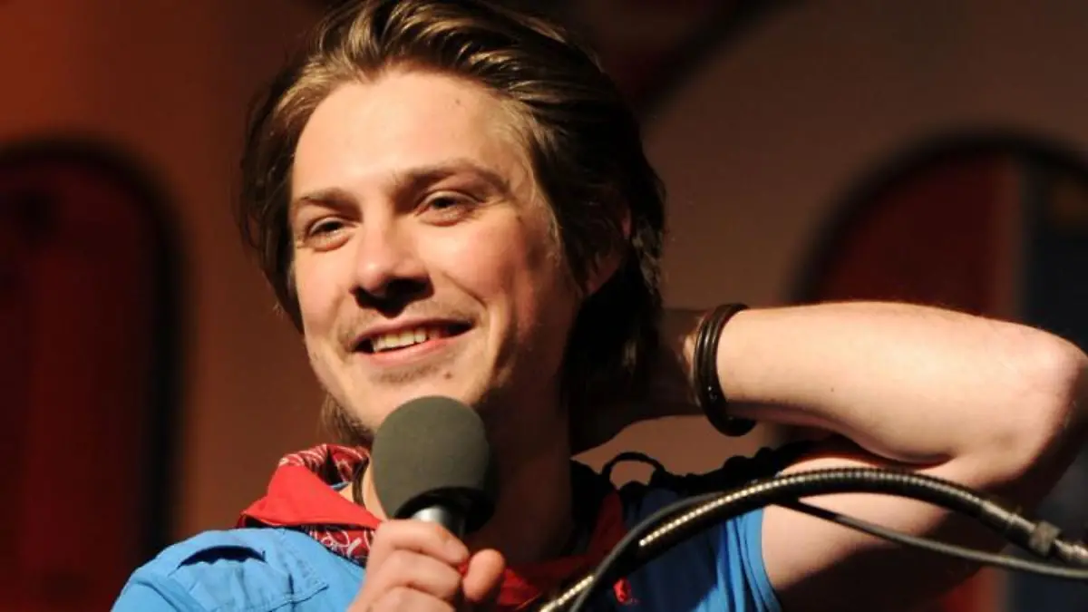 Taylor Hanson: Das sechste Kind