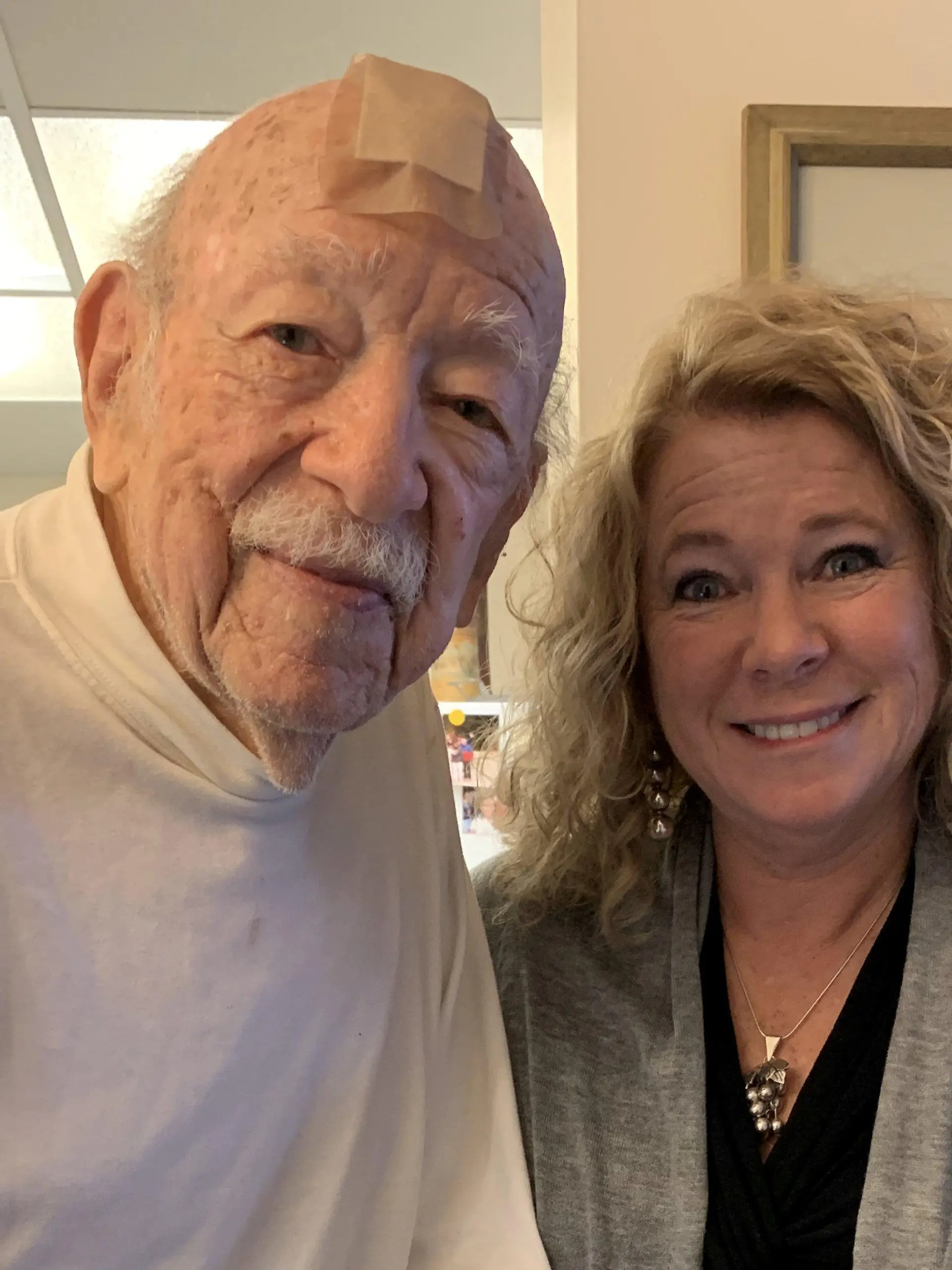 Jaime Hall und Dr. Peven.