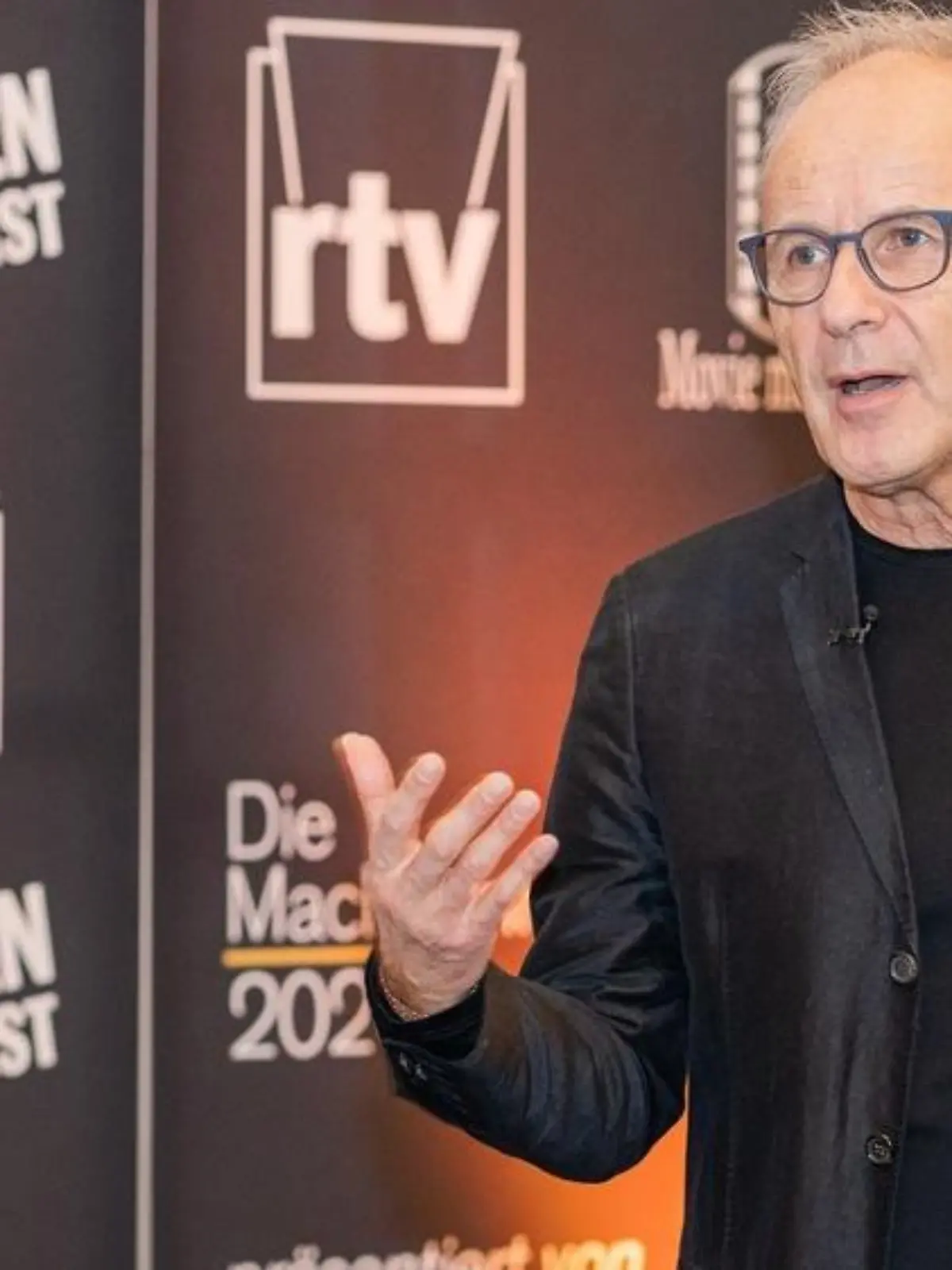 Reinhold Beckmann erhält Preis für soziales Engagement